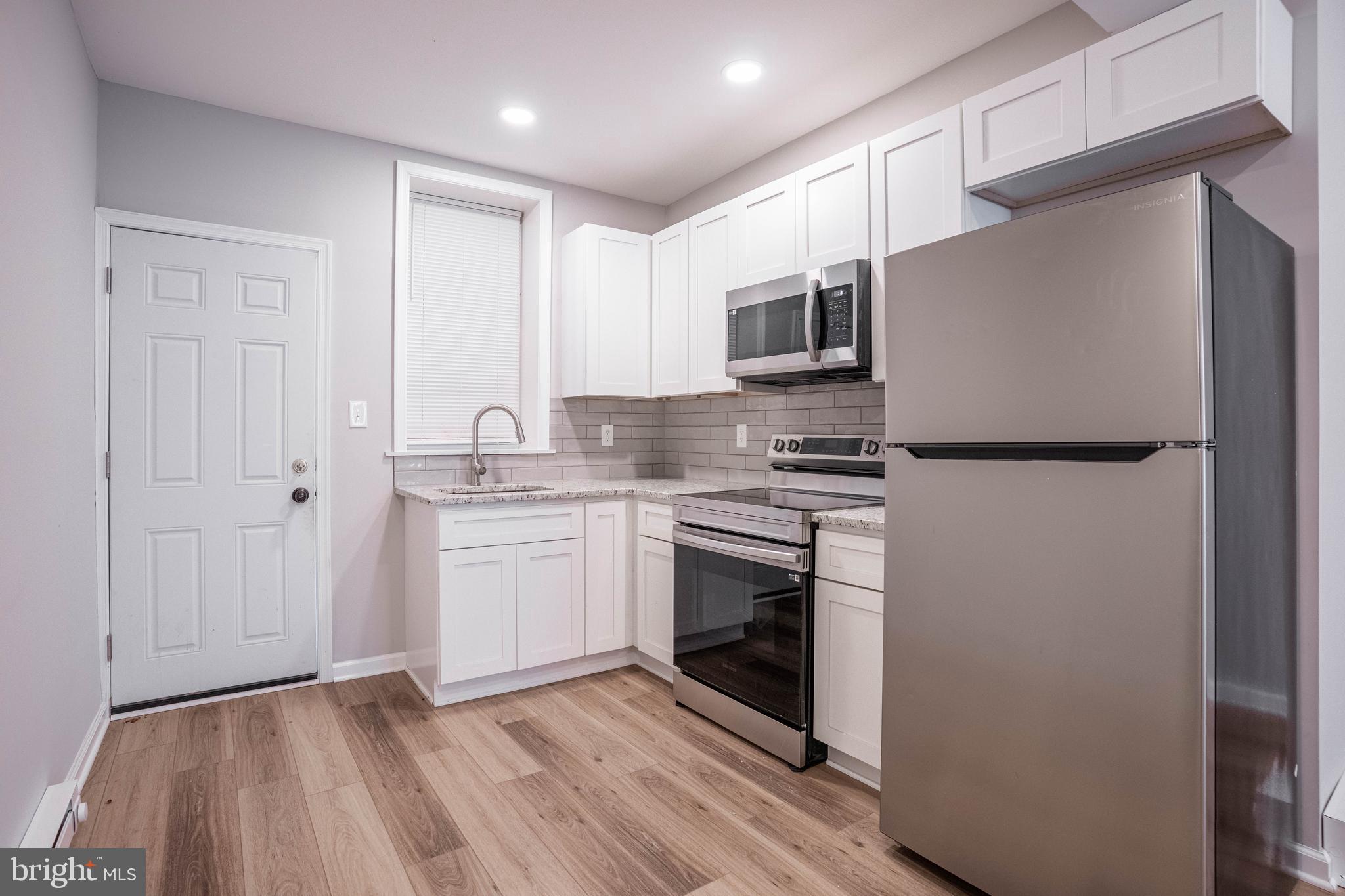 STRAWBERRY MANSION - Residential
