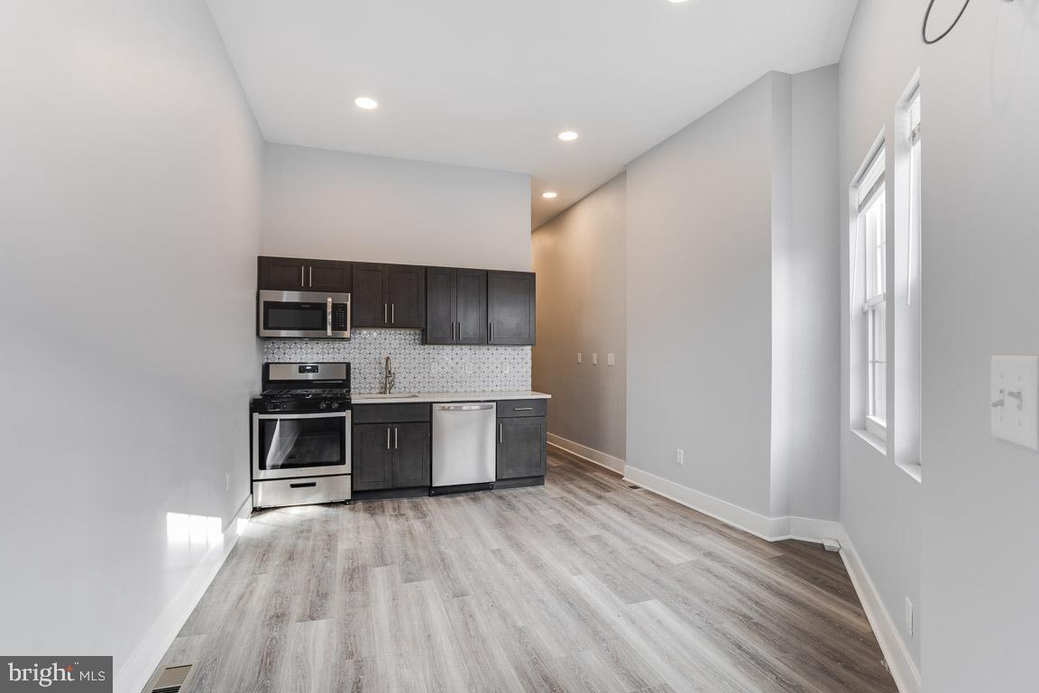 BELMONT - Residential Income