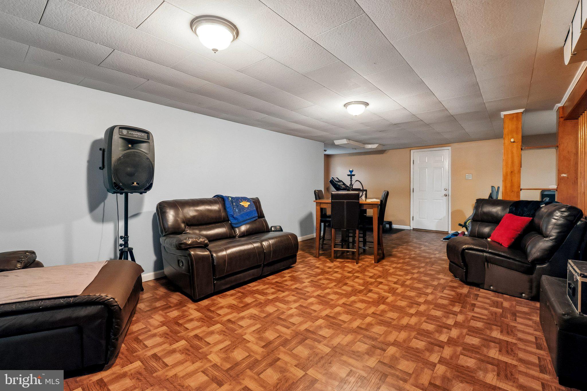 HILLCREST ESTATES - Residential