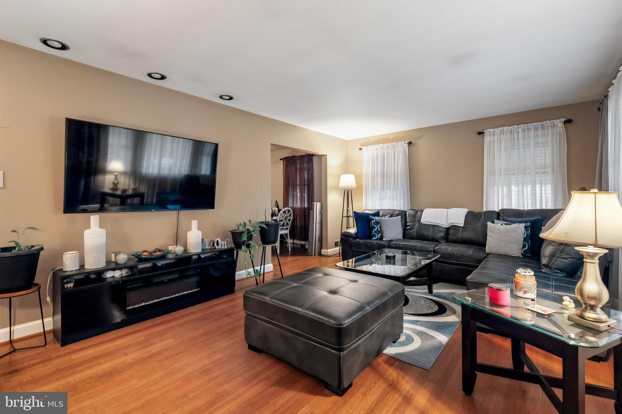 HILLCREST ESTATES - Residential