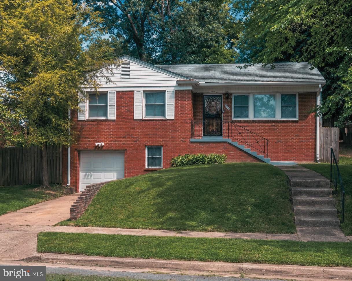 HILLCREST ESTATES - Residential