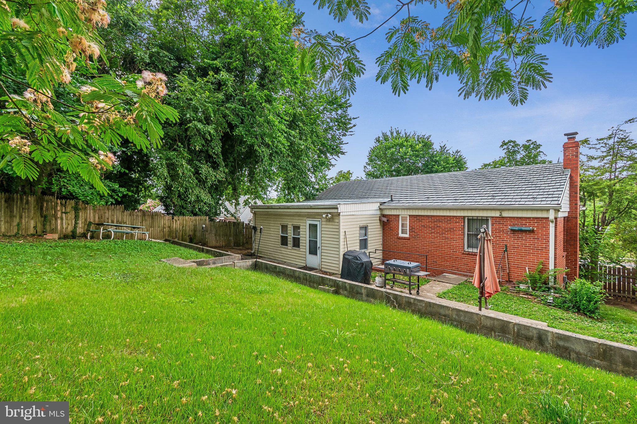 HILLCREST ESTATES - Residential