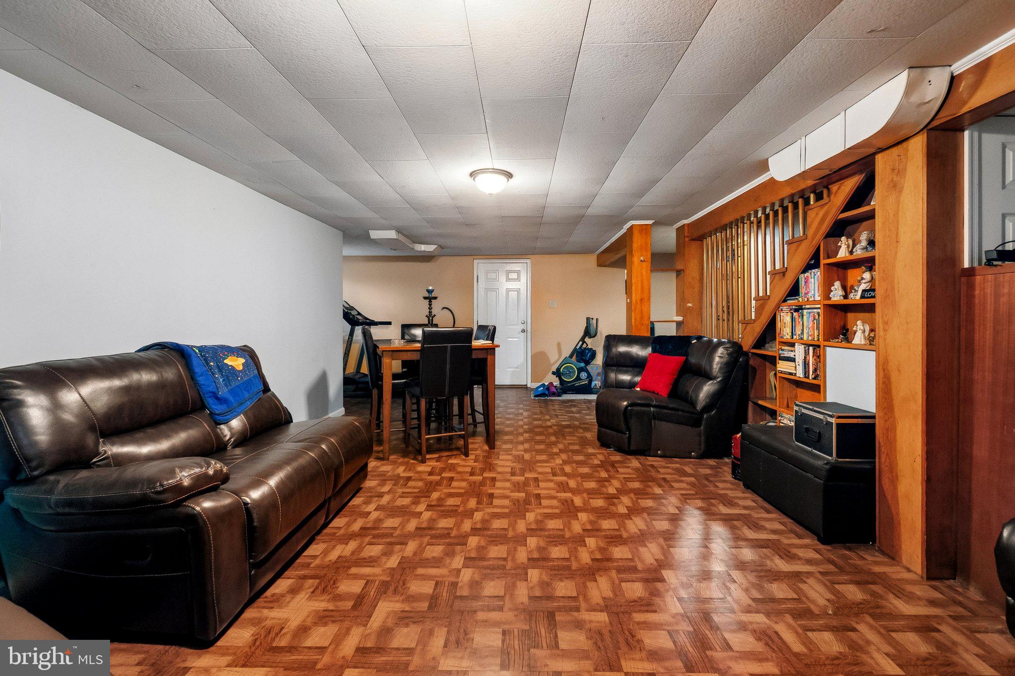 HILLCREST ESTATES - Residential