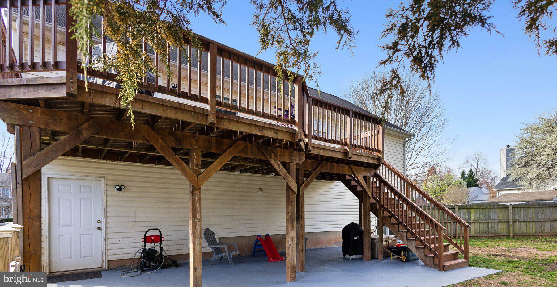 SMOKETREE - Residential