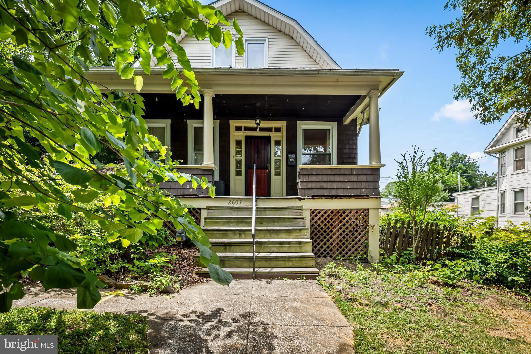 LAURAVILLE HISTORIC DISTRICT - Residential