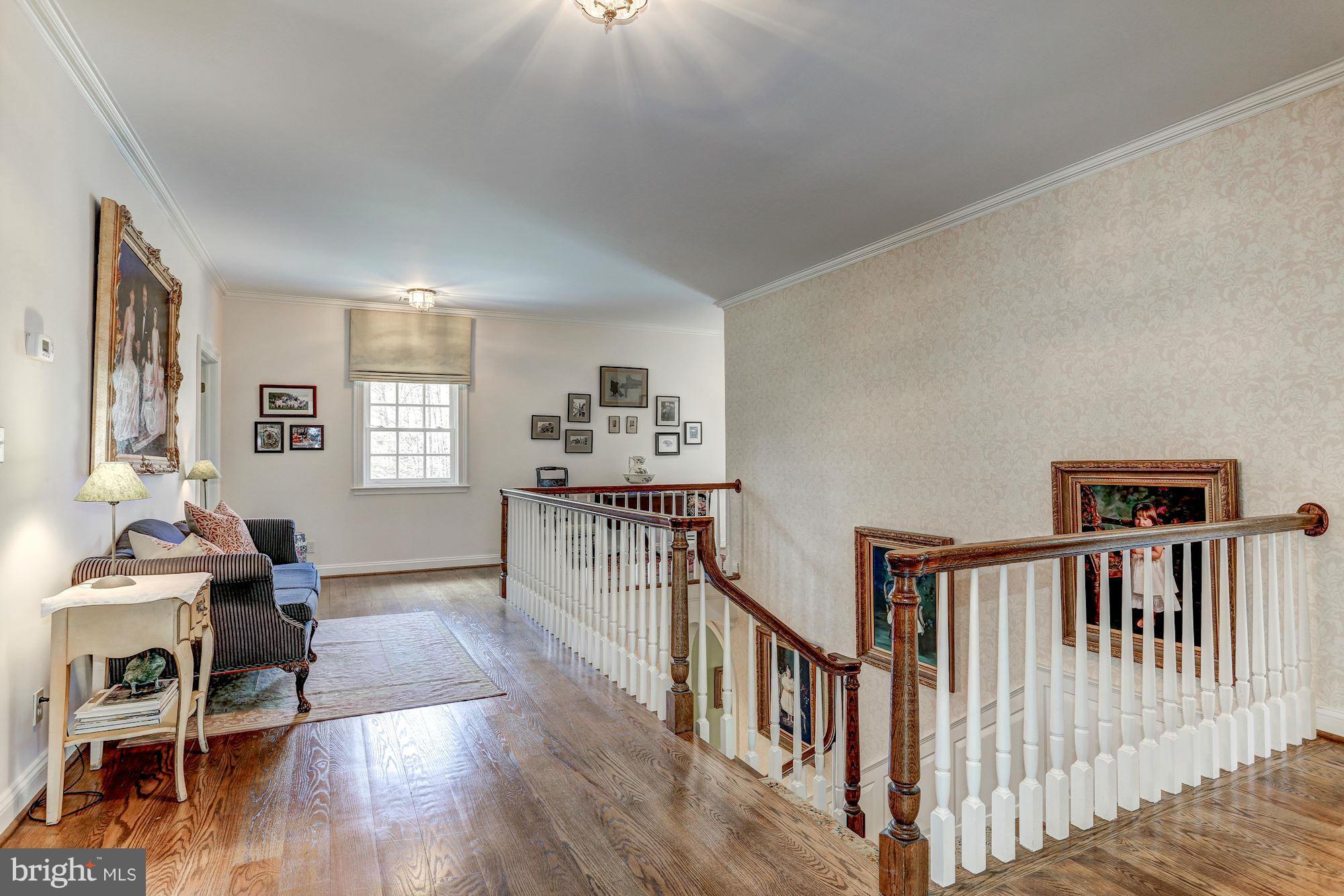 HUNTER'S CREST - Residential