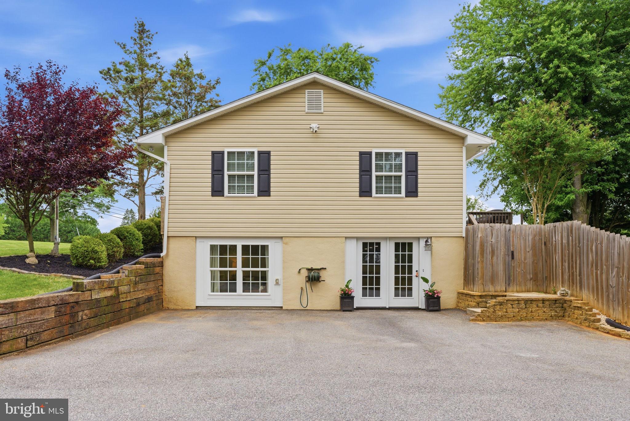 NORTH BEND HEIGHTS - Residential