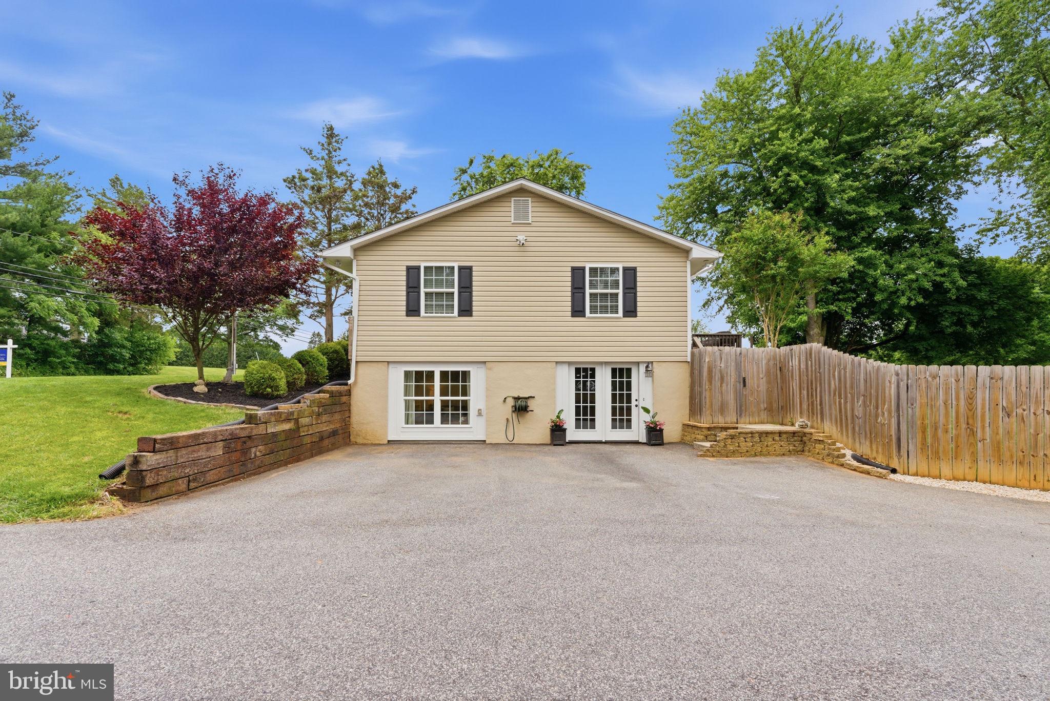 NORTH BEND HEIGHTS - Residential
