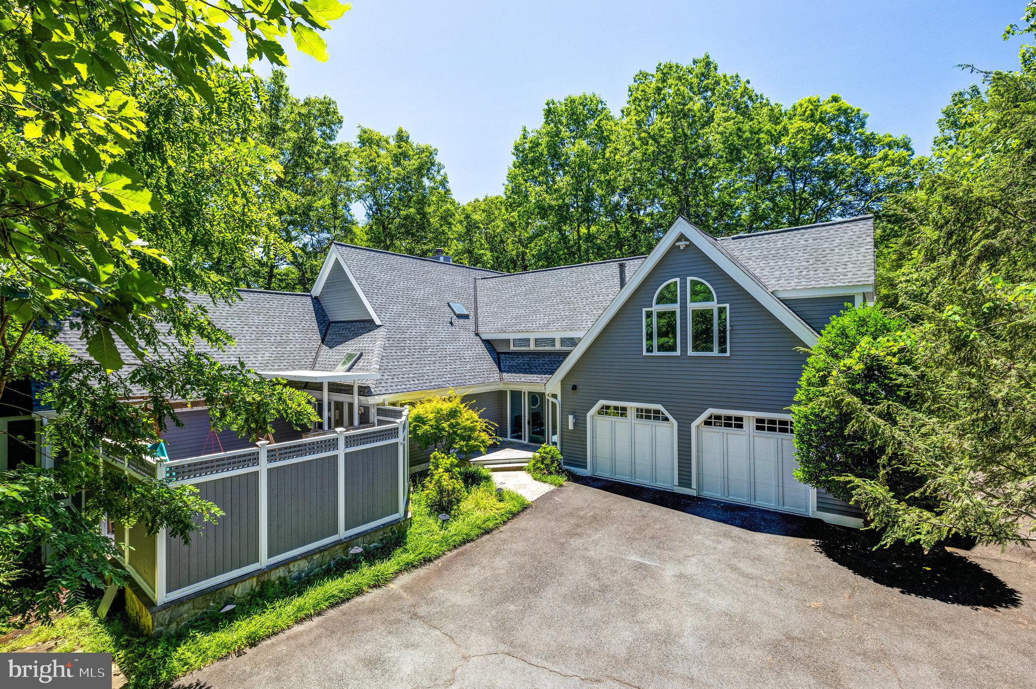 RESTON - Residential
