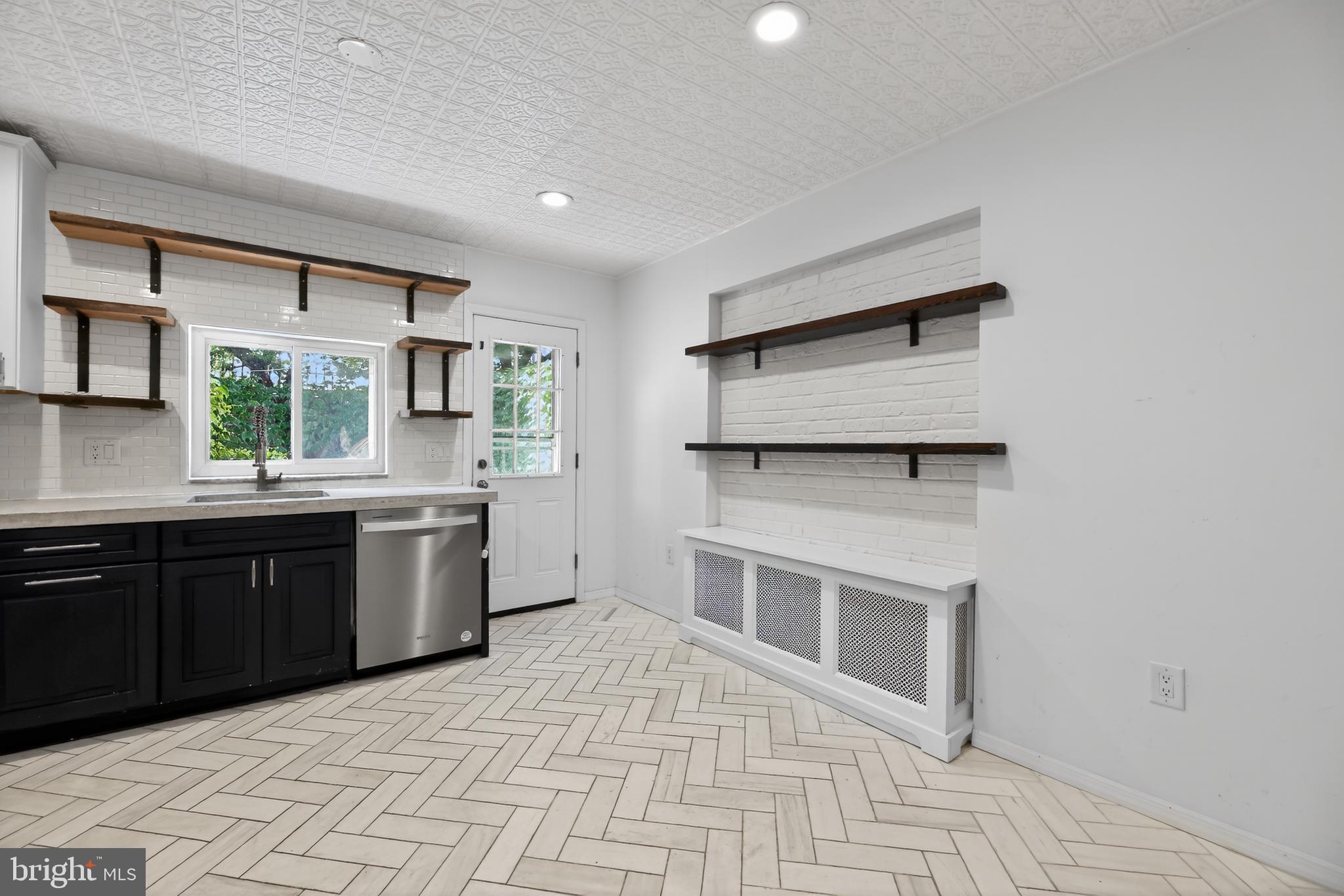PASSYUNK SQUARE - Residential