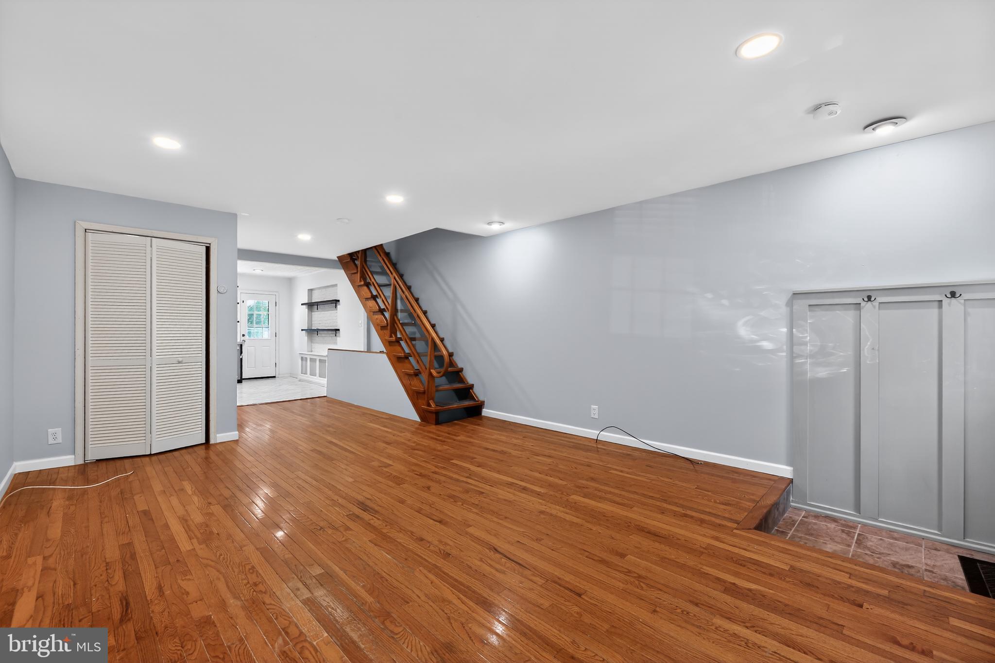 PASSYUNK SQUARE - Residential