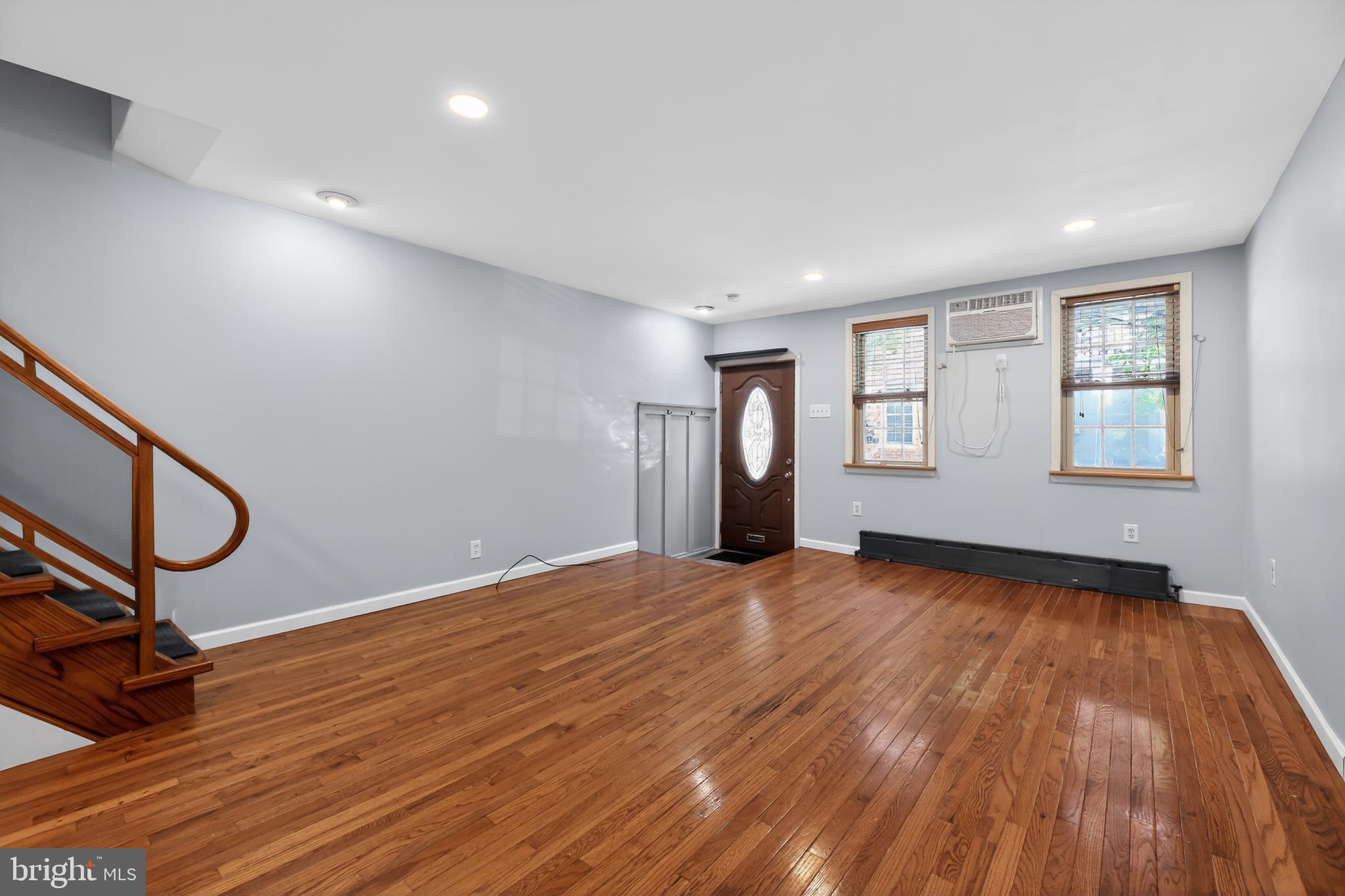 PASSYUNK SQUARE - Residential