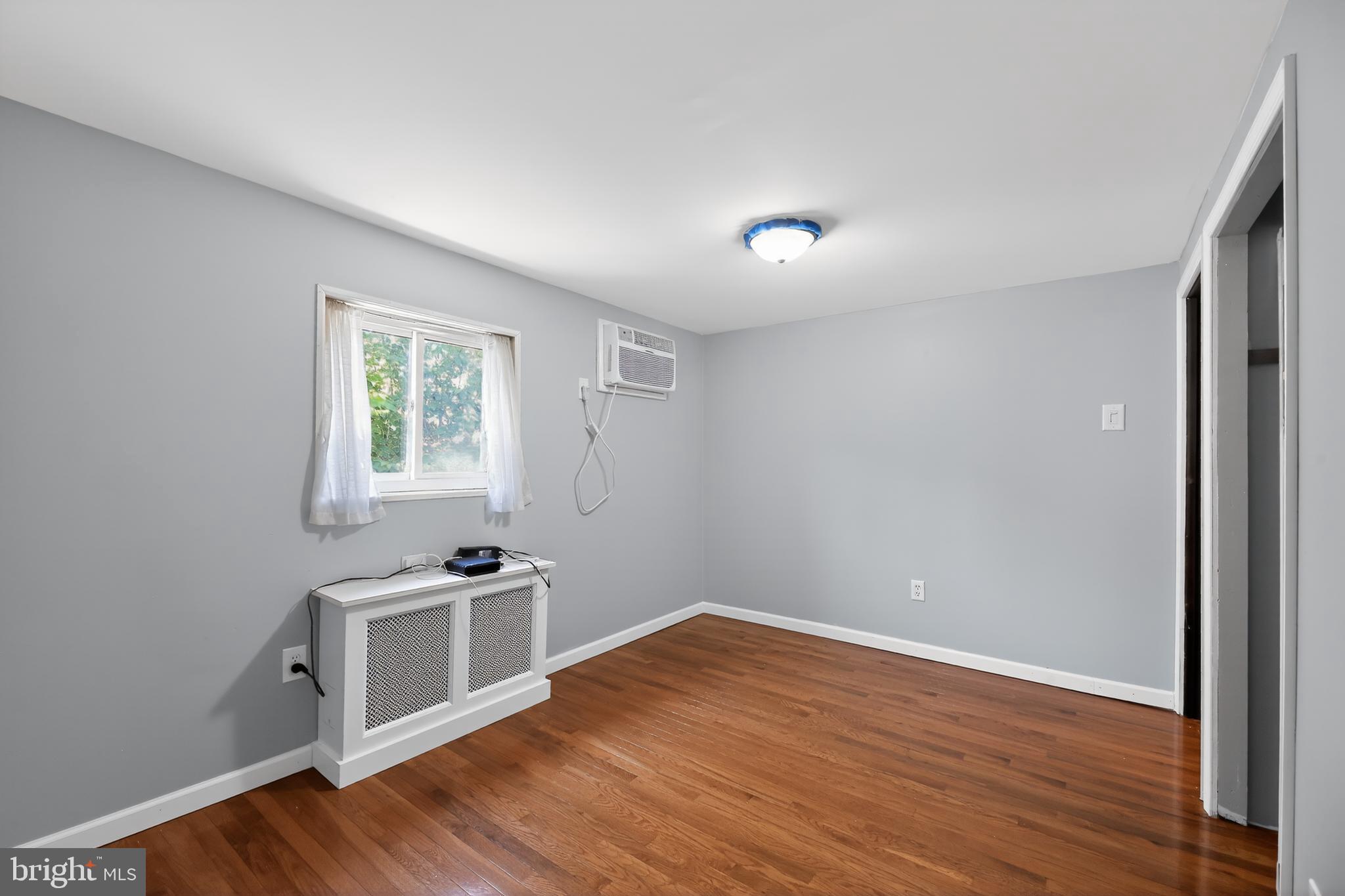 PASSYUNK SQUARE - Residential