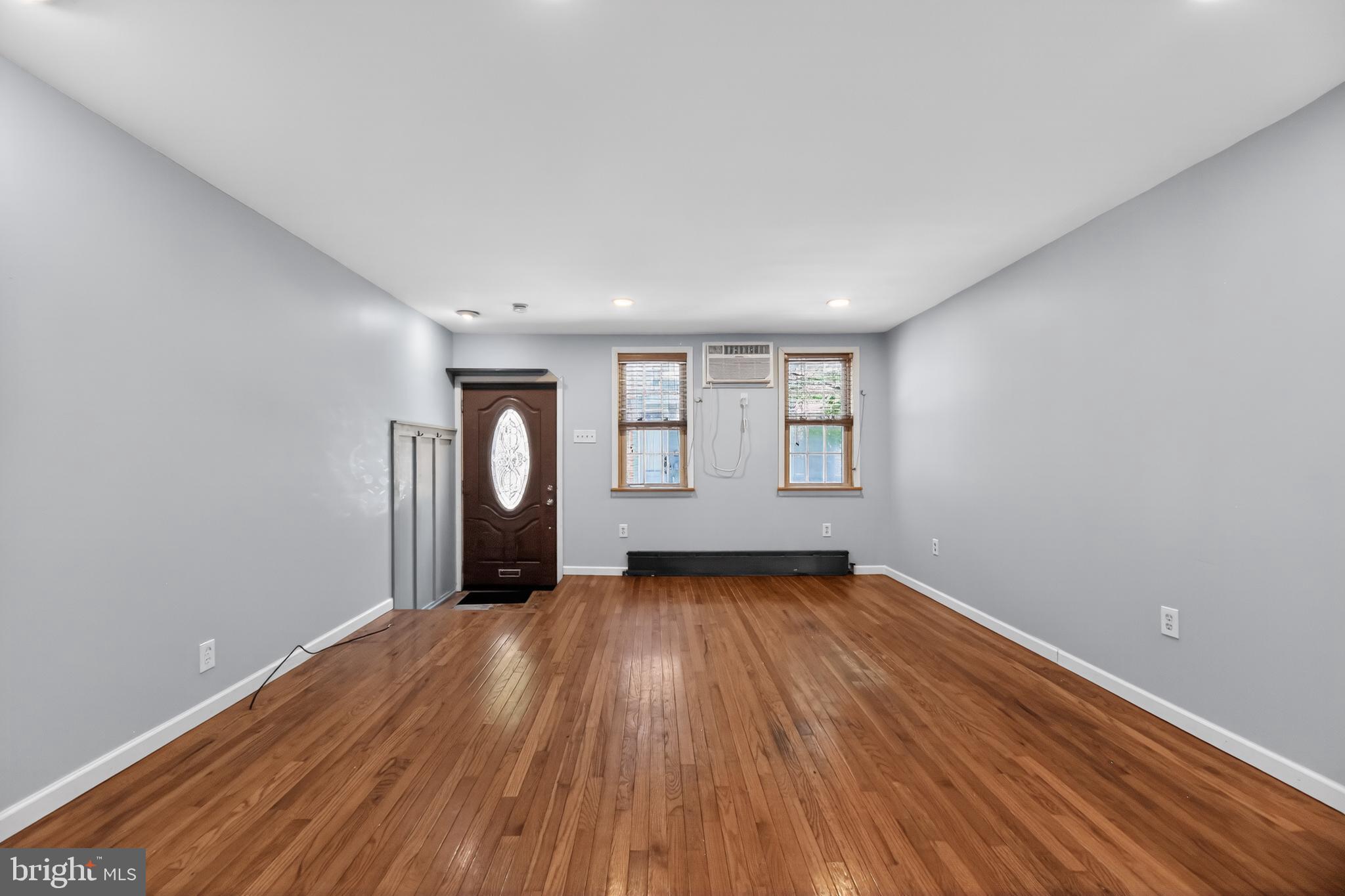 PASSYUNK SQUARE - Residential