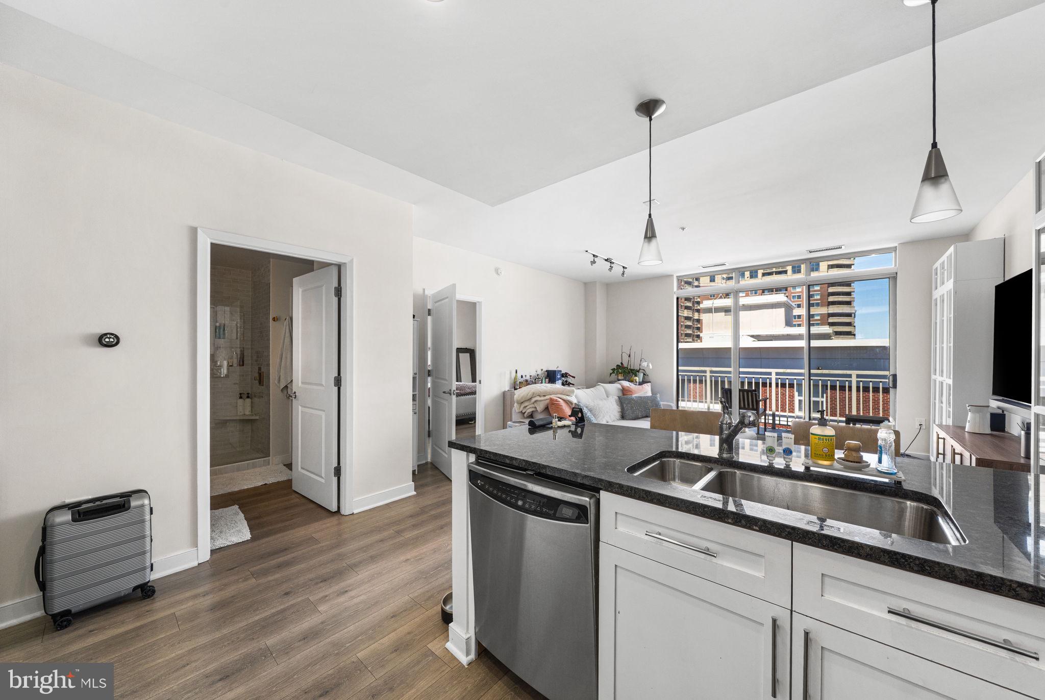 HAWTHORN - Residential