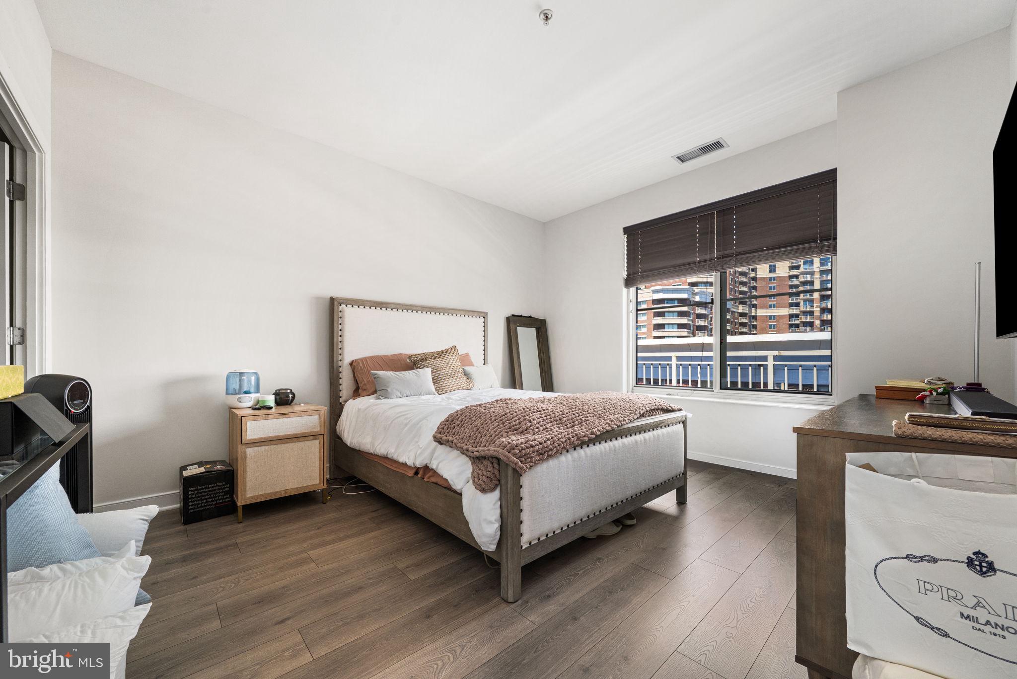 HAWTHORN - Residential