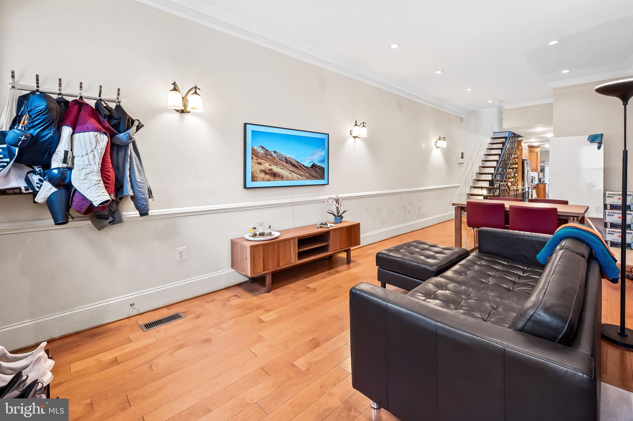 LITTLE ITALY - Residential
