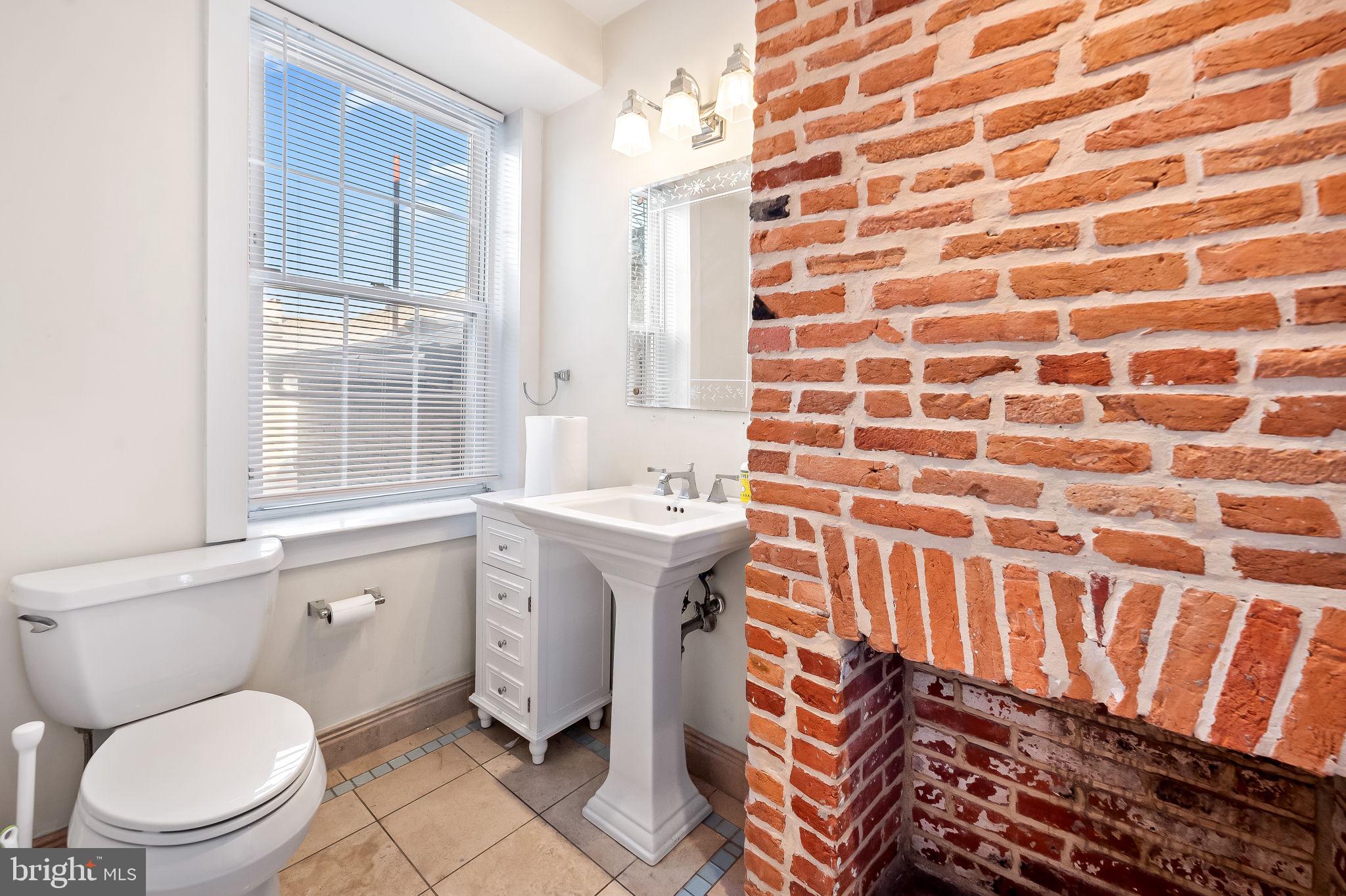 LITTLE ITALY - Residential