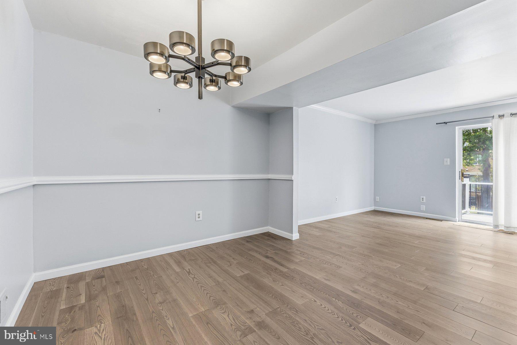 D EVEREUX WEST - Residential
