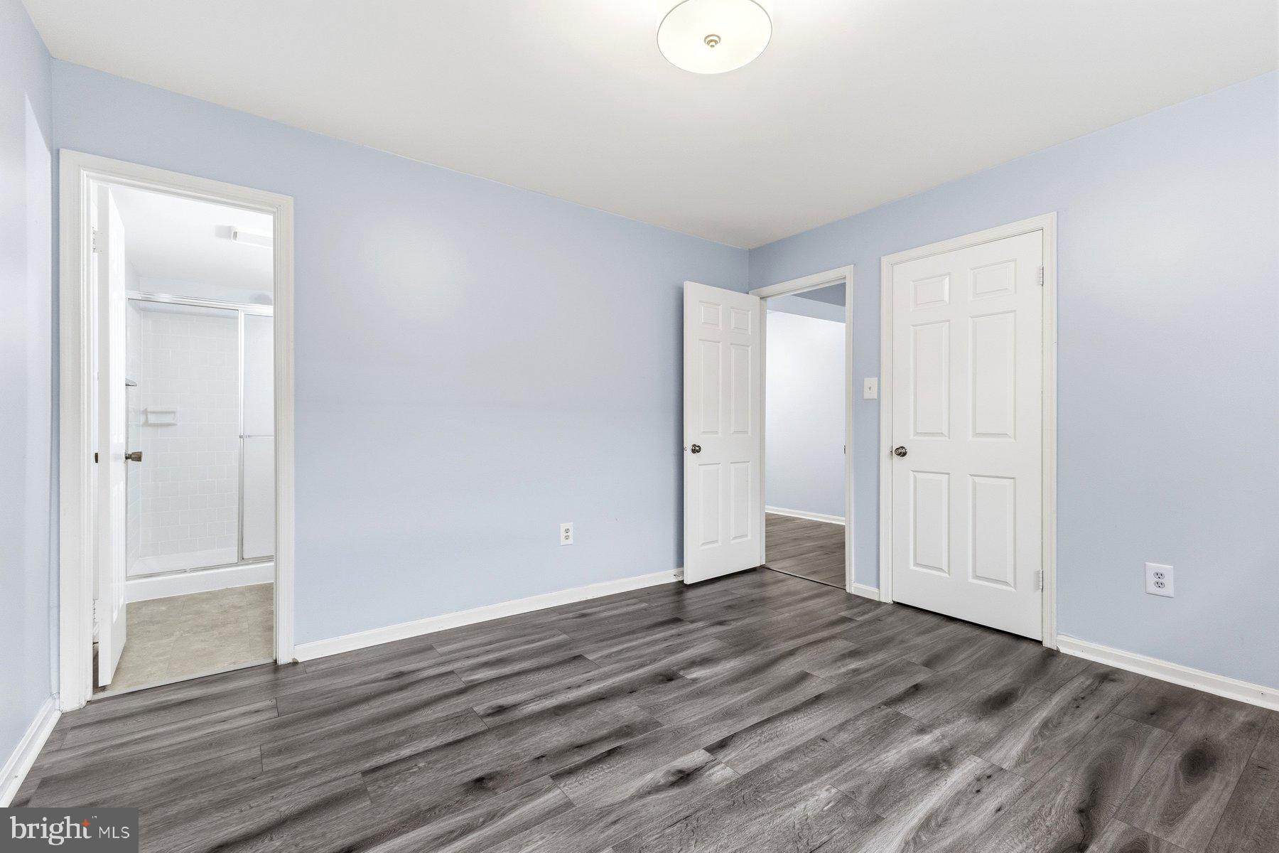 D EVEREUX WEST - Residential