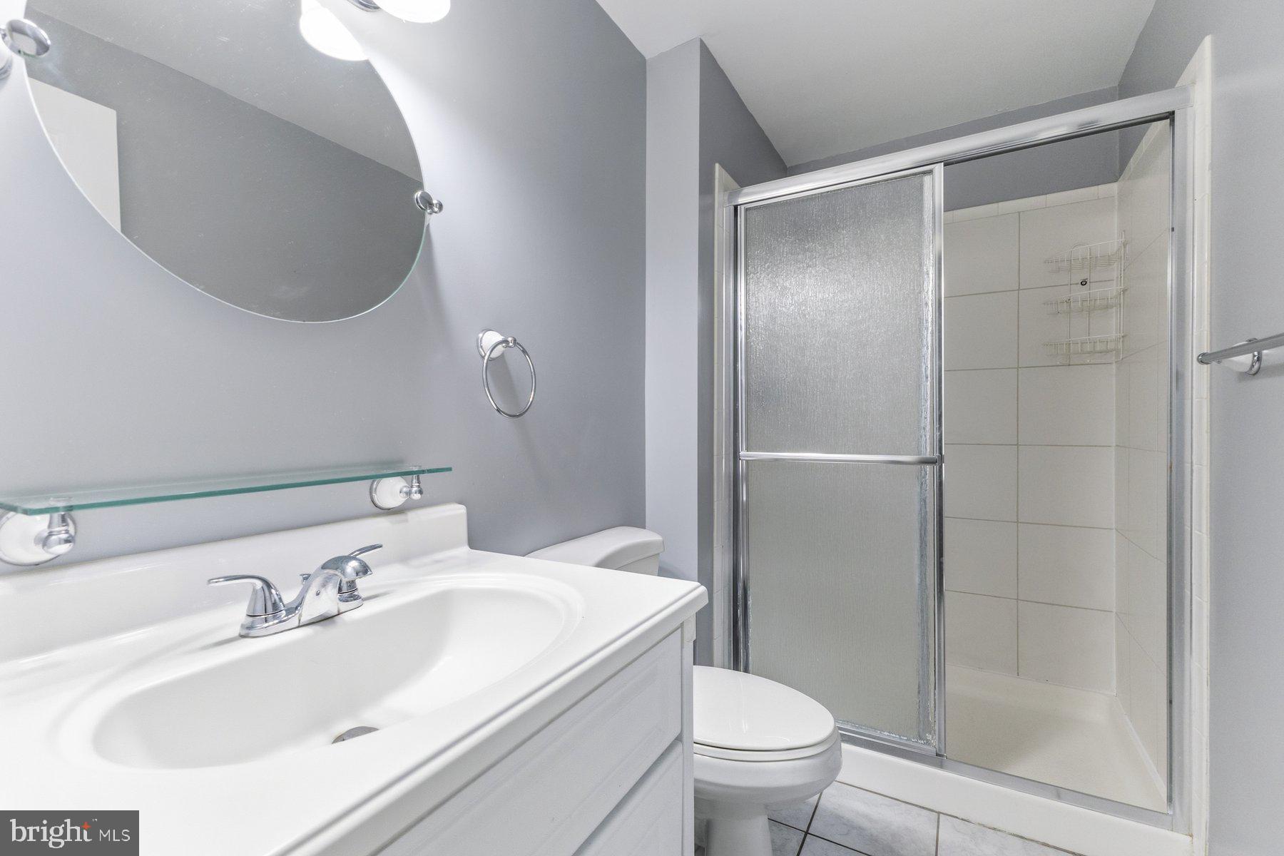 D EVEREUX WEST - Residential