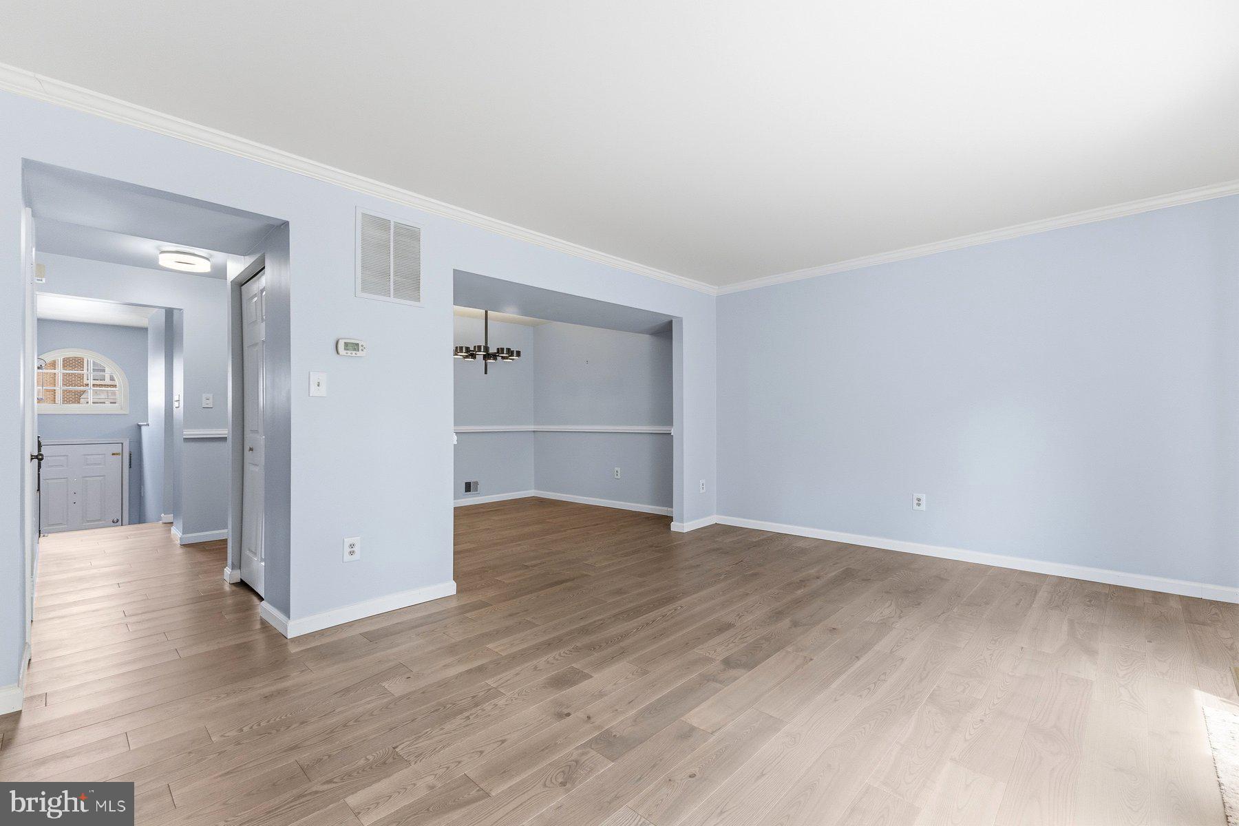 D EVEREUX WEST - Residential