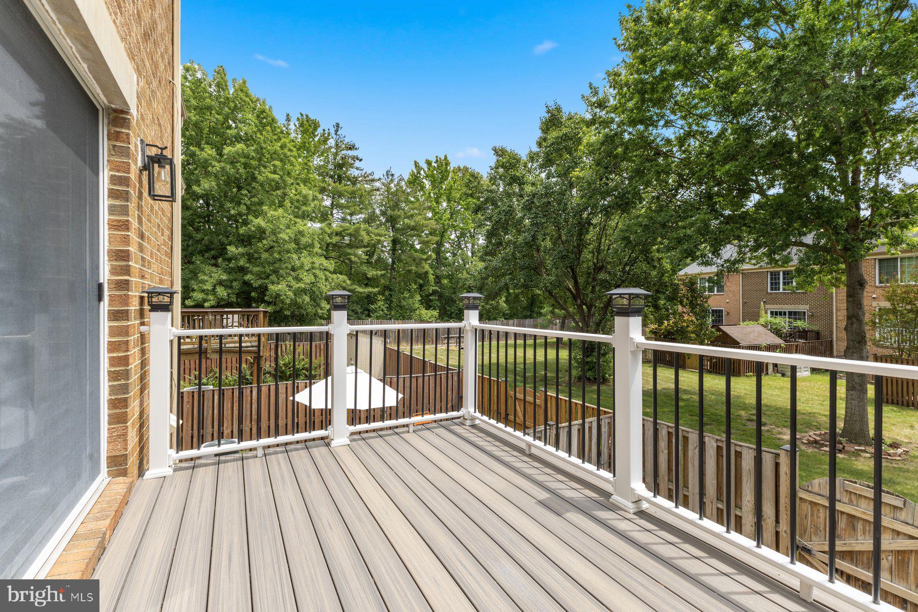 D EVEREUX WEST - Residential