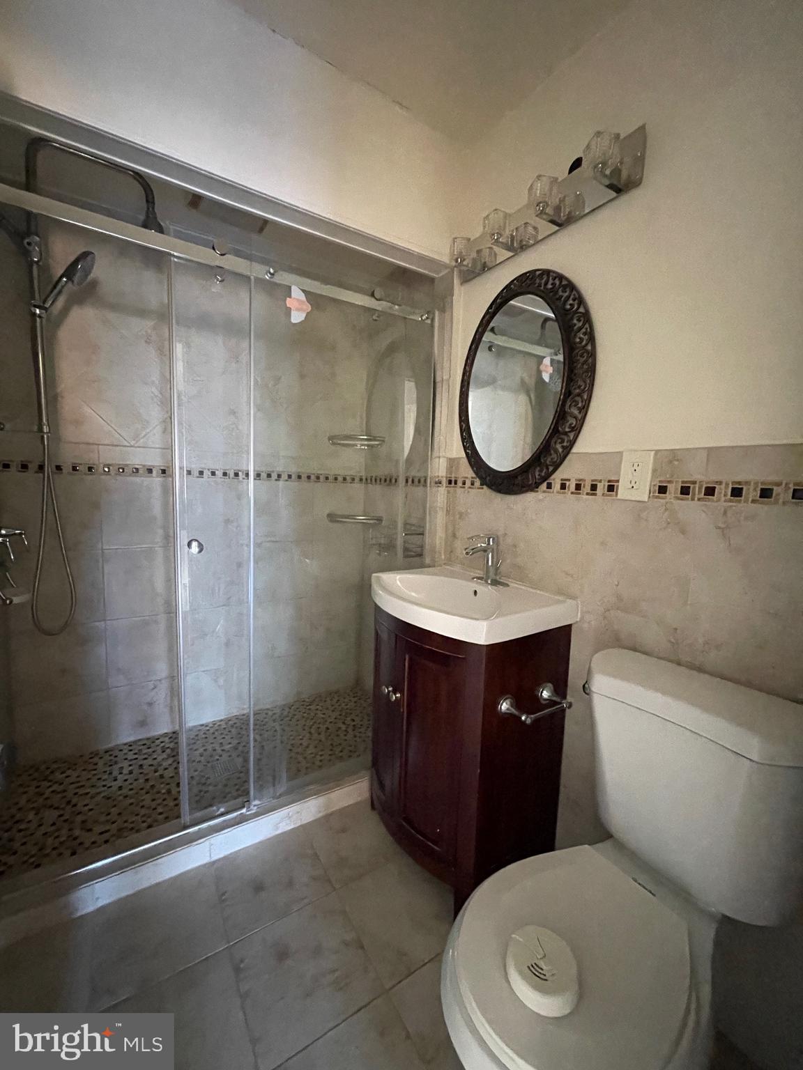 MOSBY WOODS TOWNHOUSE - Residential Lease