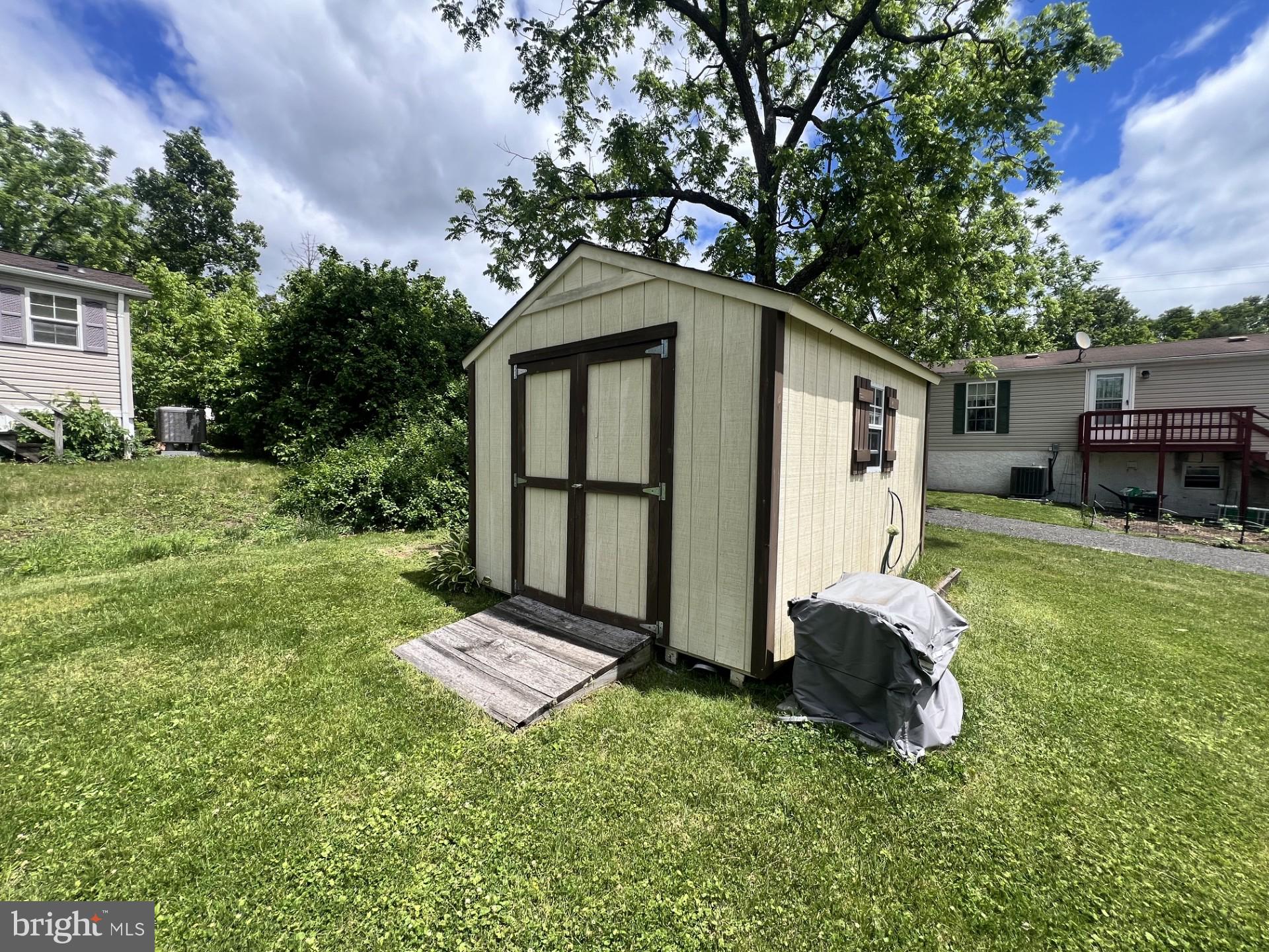 GREEN HILL MHP - Residential