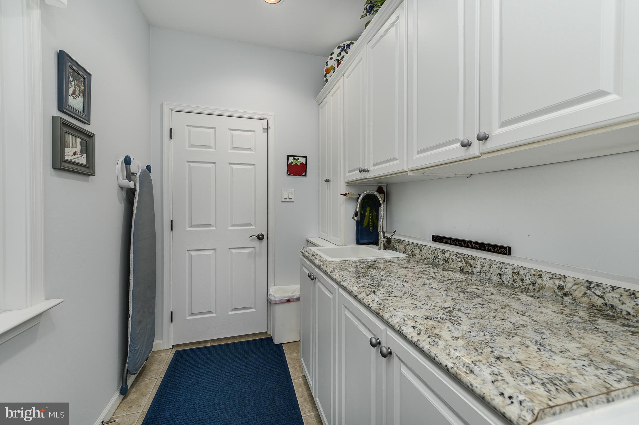 WEATHERSTONE - Residential