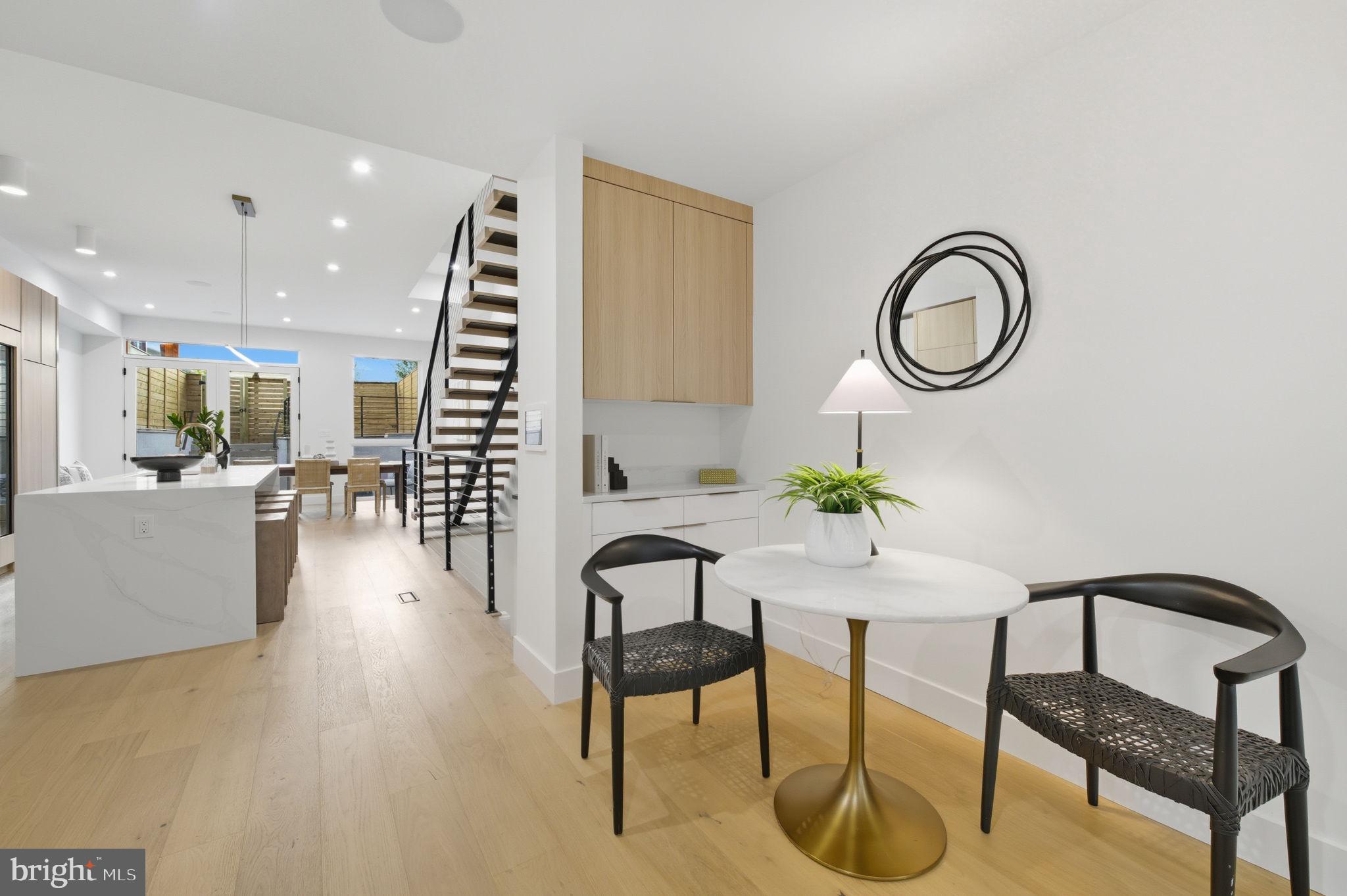 FOGGY BOTTOM - Residential
