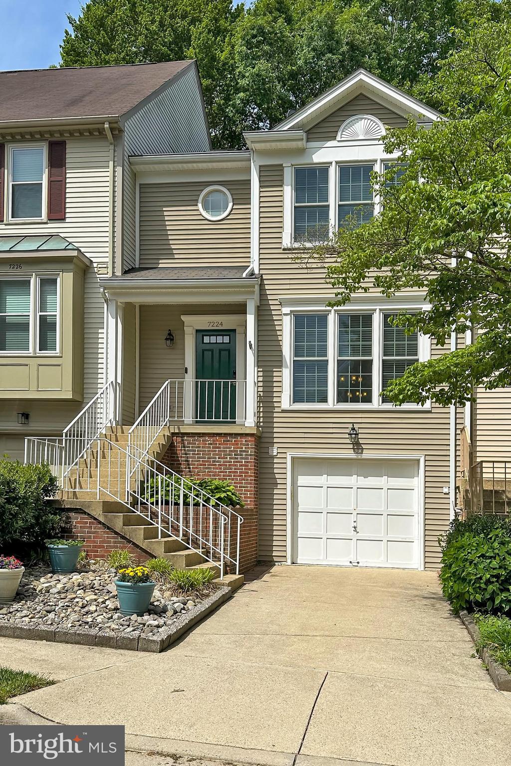 OLDE OAK RIDGE - Residential