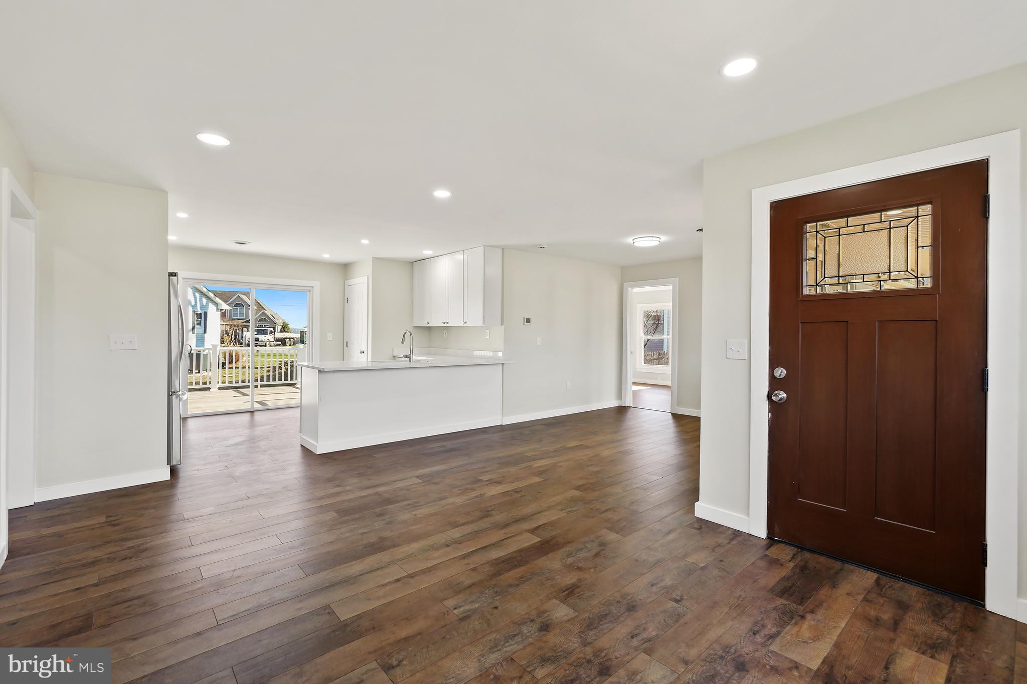 SAUNDERS POINT - Residential