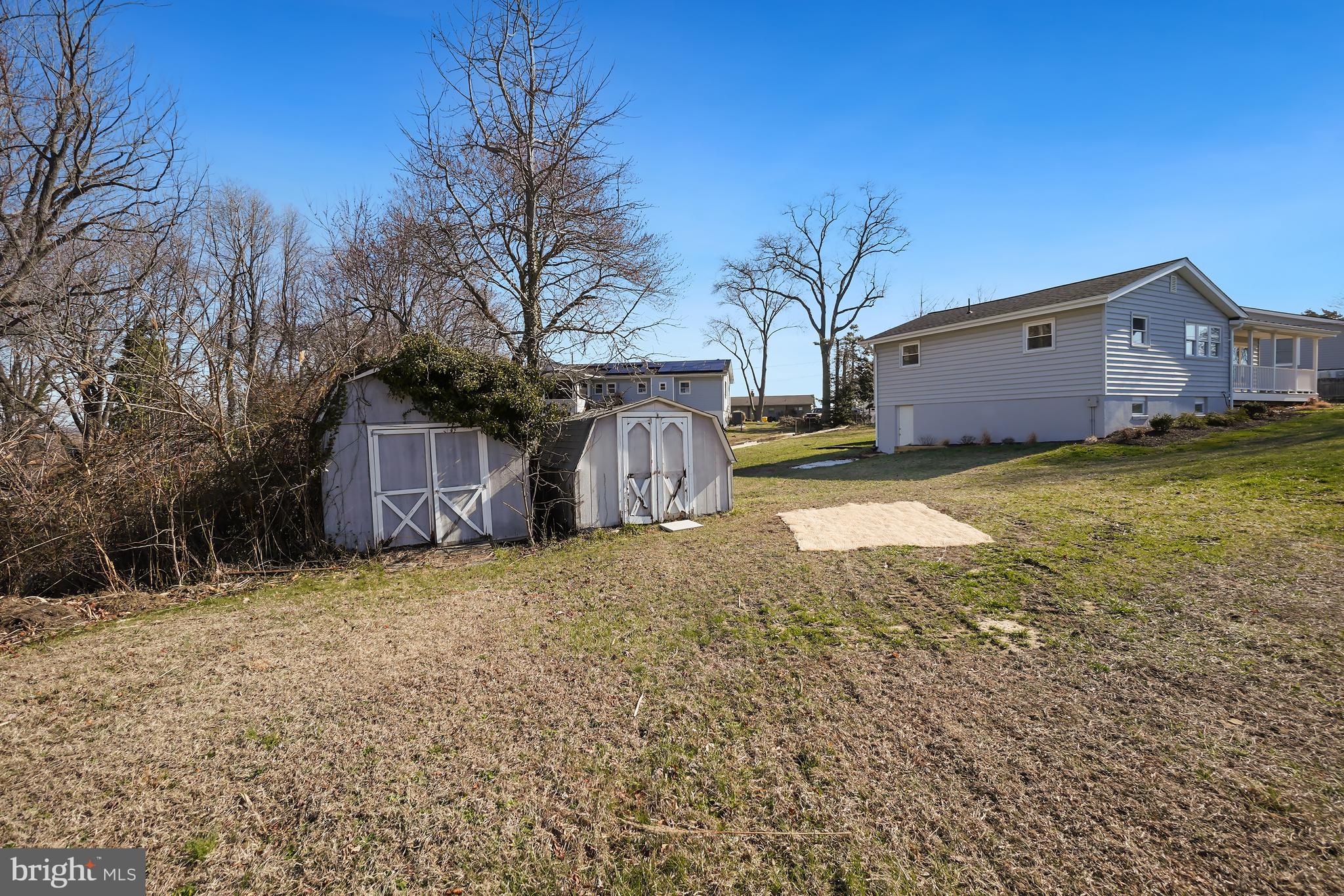 SAUNDERS POINT - Residential