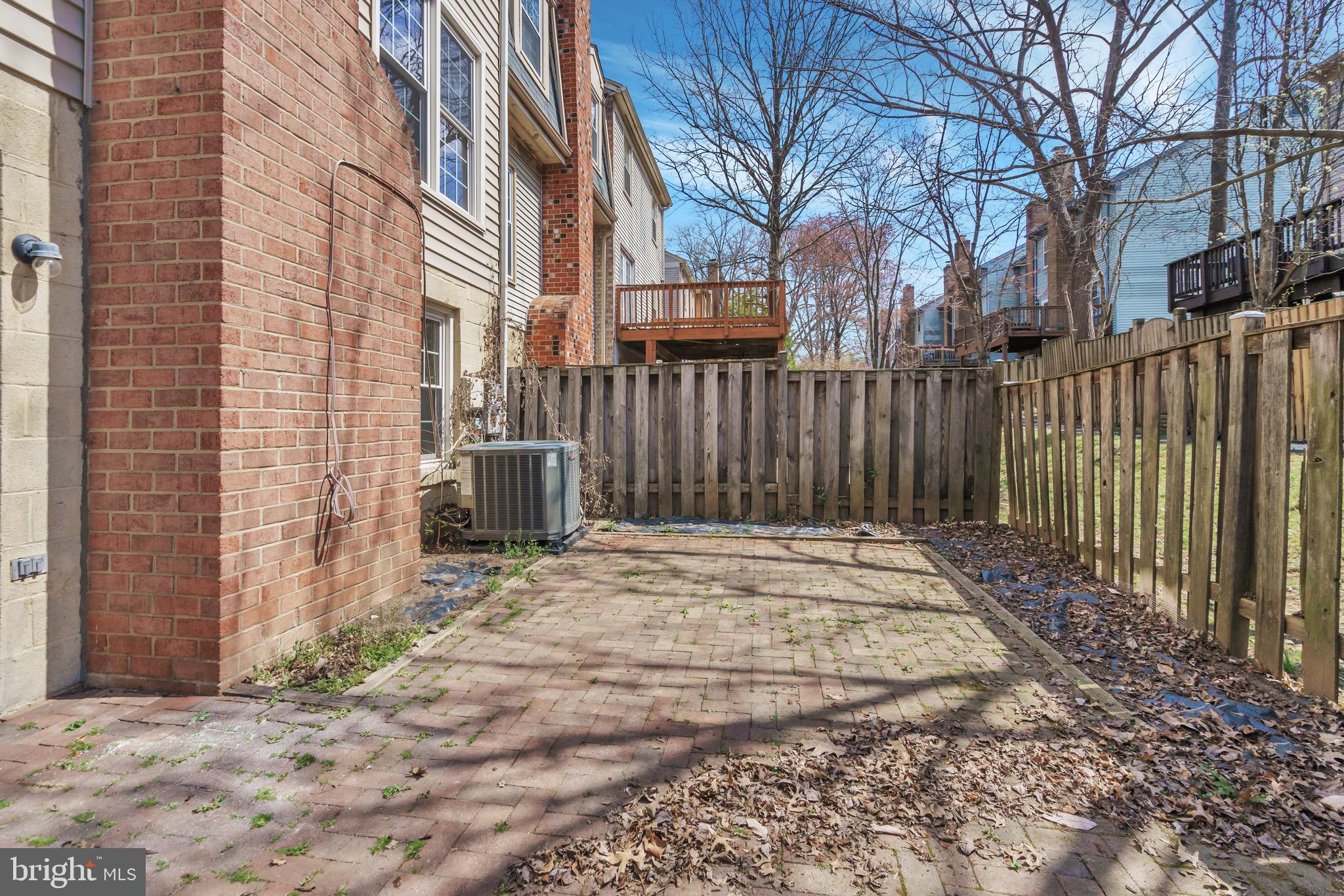 COUNTRY CREEK - Residential