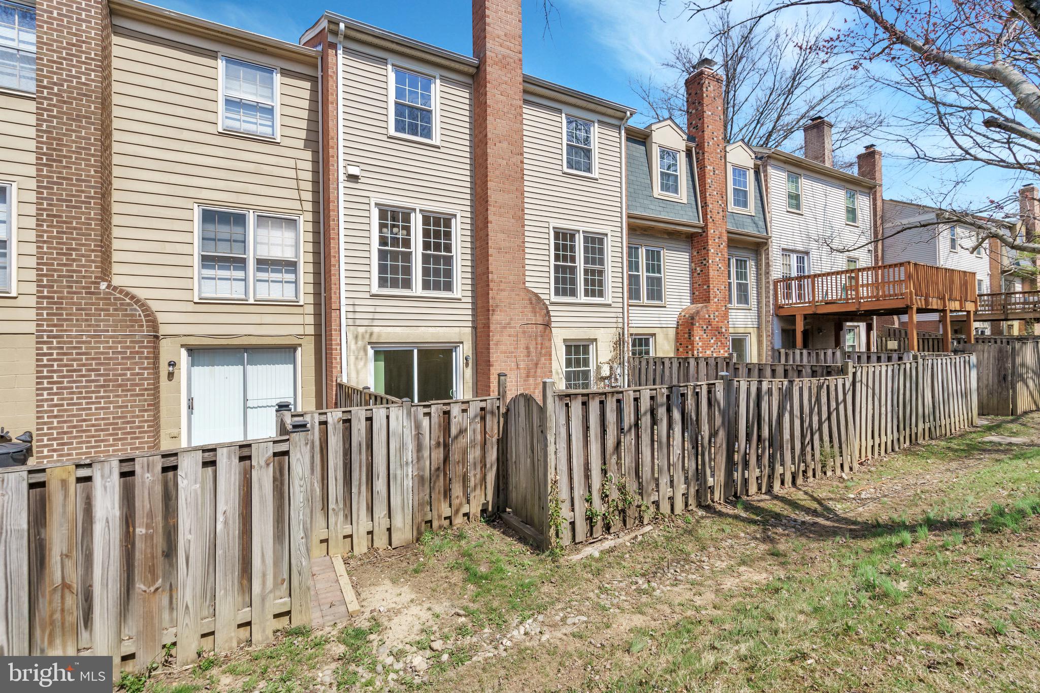 COUNTRY CREEK - Residential