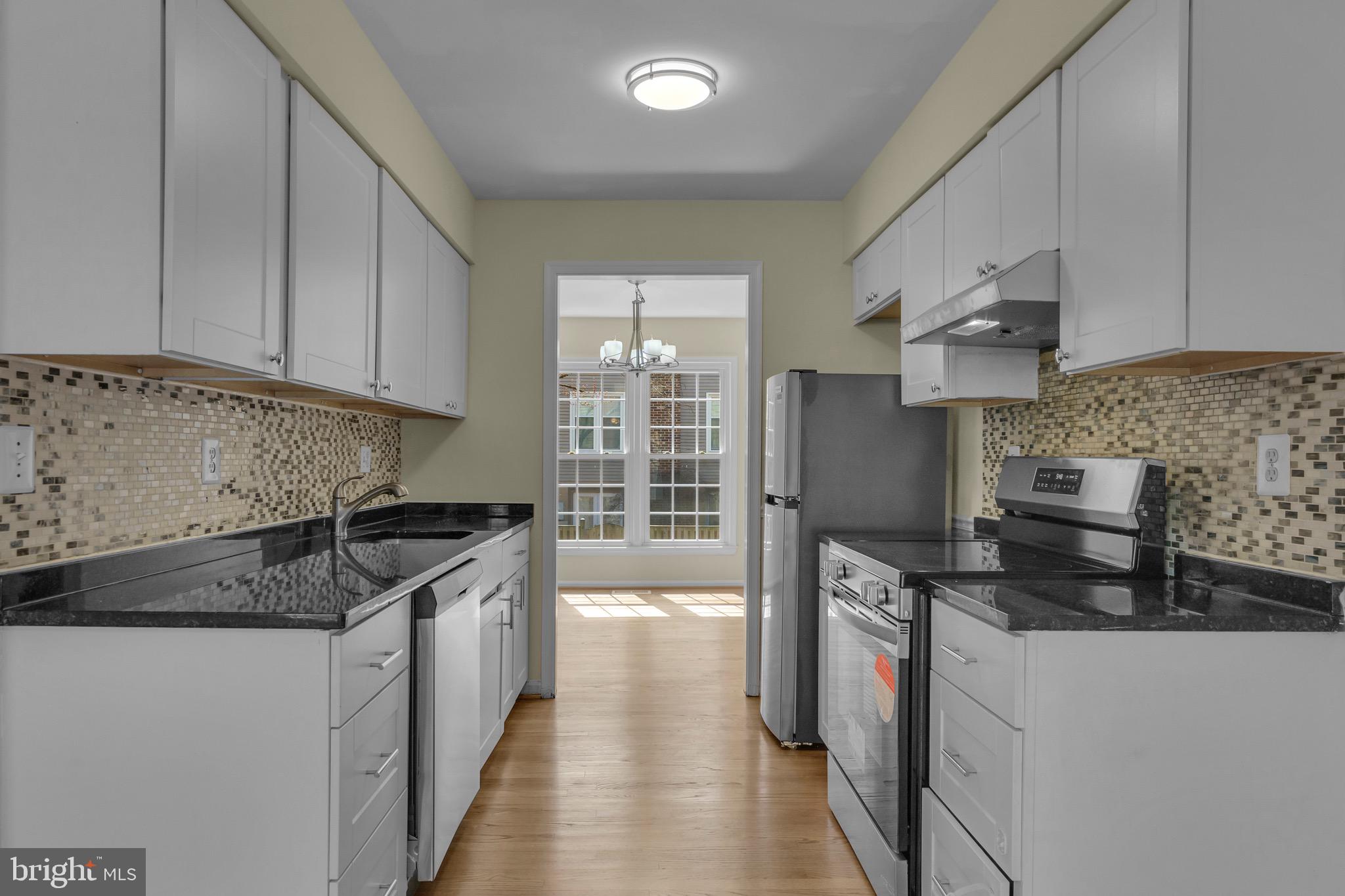 COUNTRY CREEK - Residential