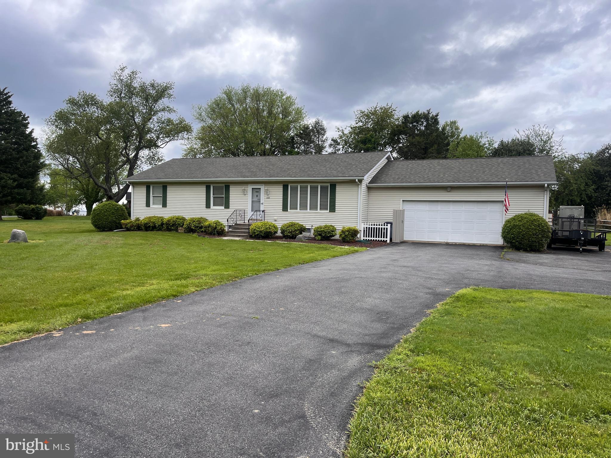 CHESAPEAKE ESTATES - Residential Lease