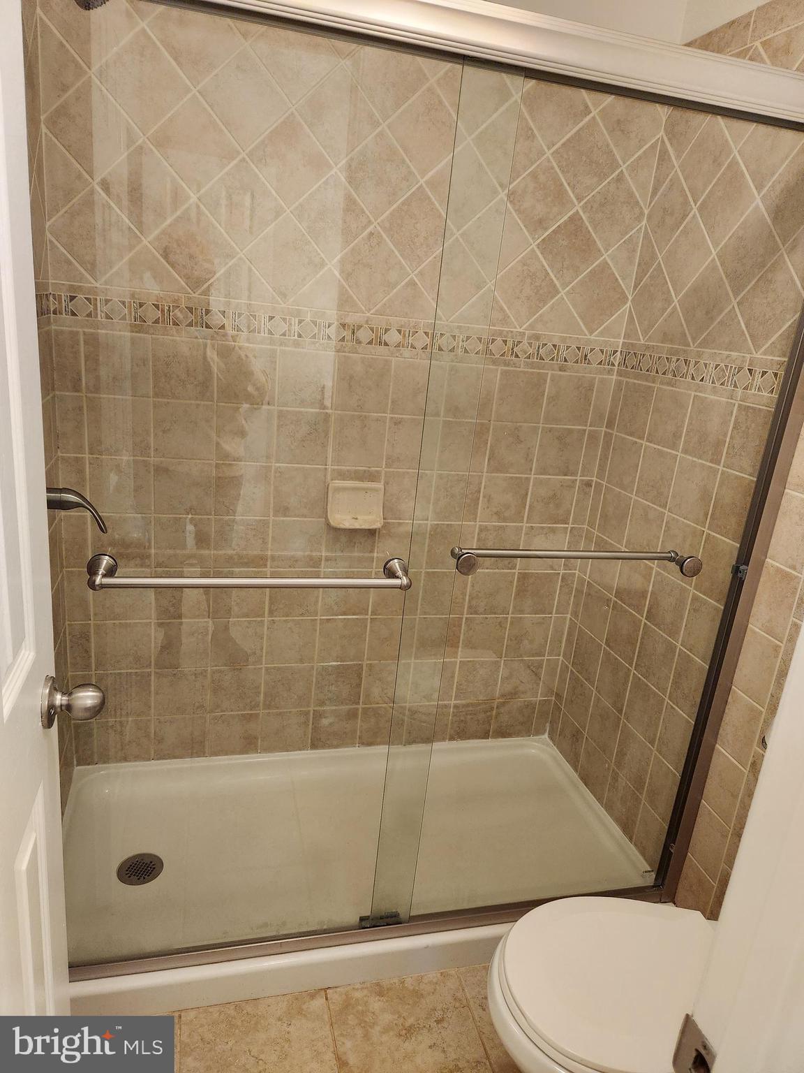 CEDARS OF WARRENTON - Residential Lease