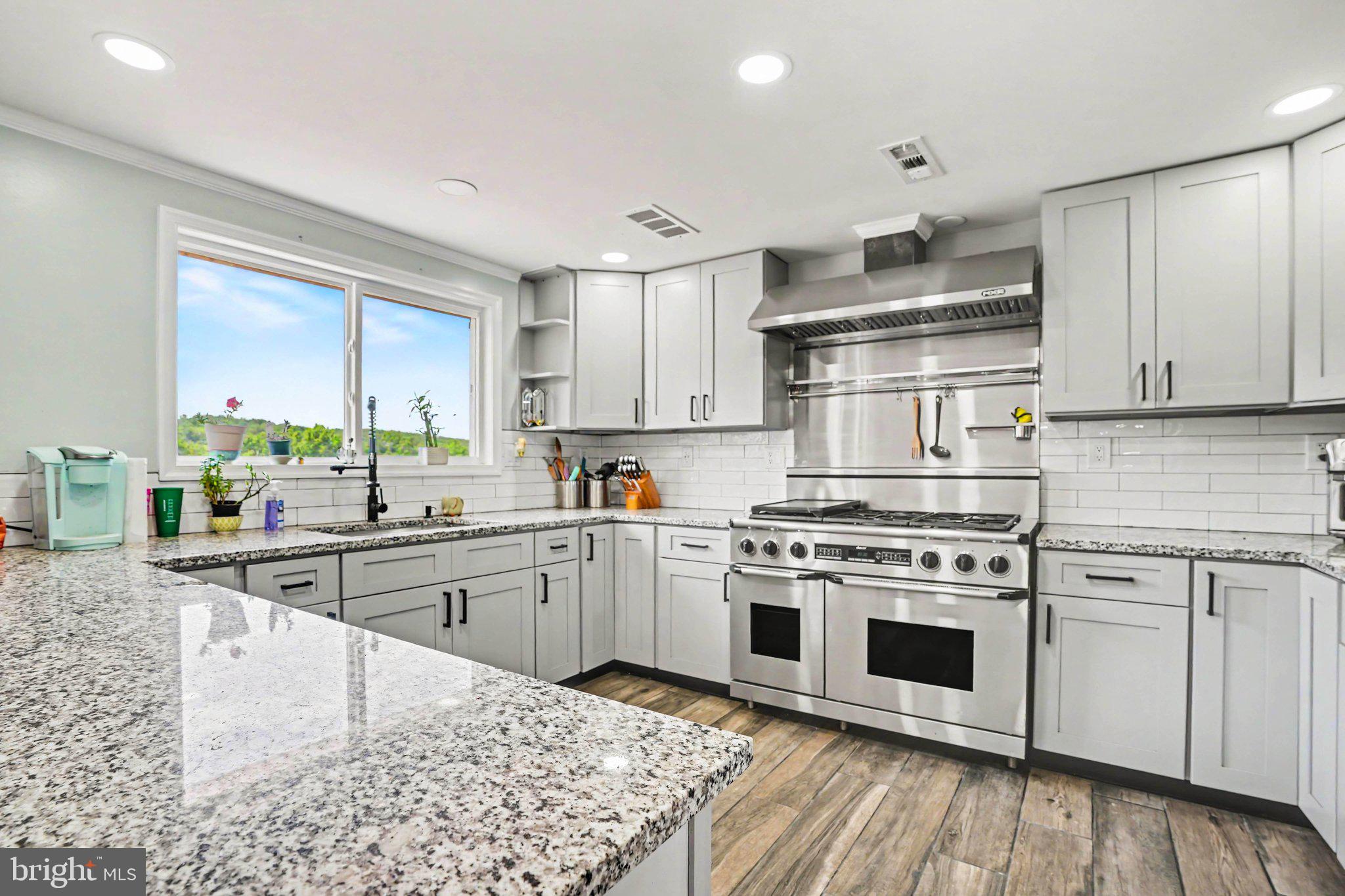 NORTH CODORUS TWP - Residential