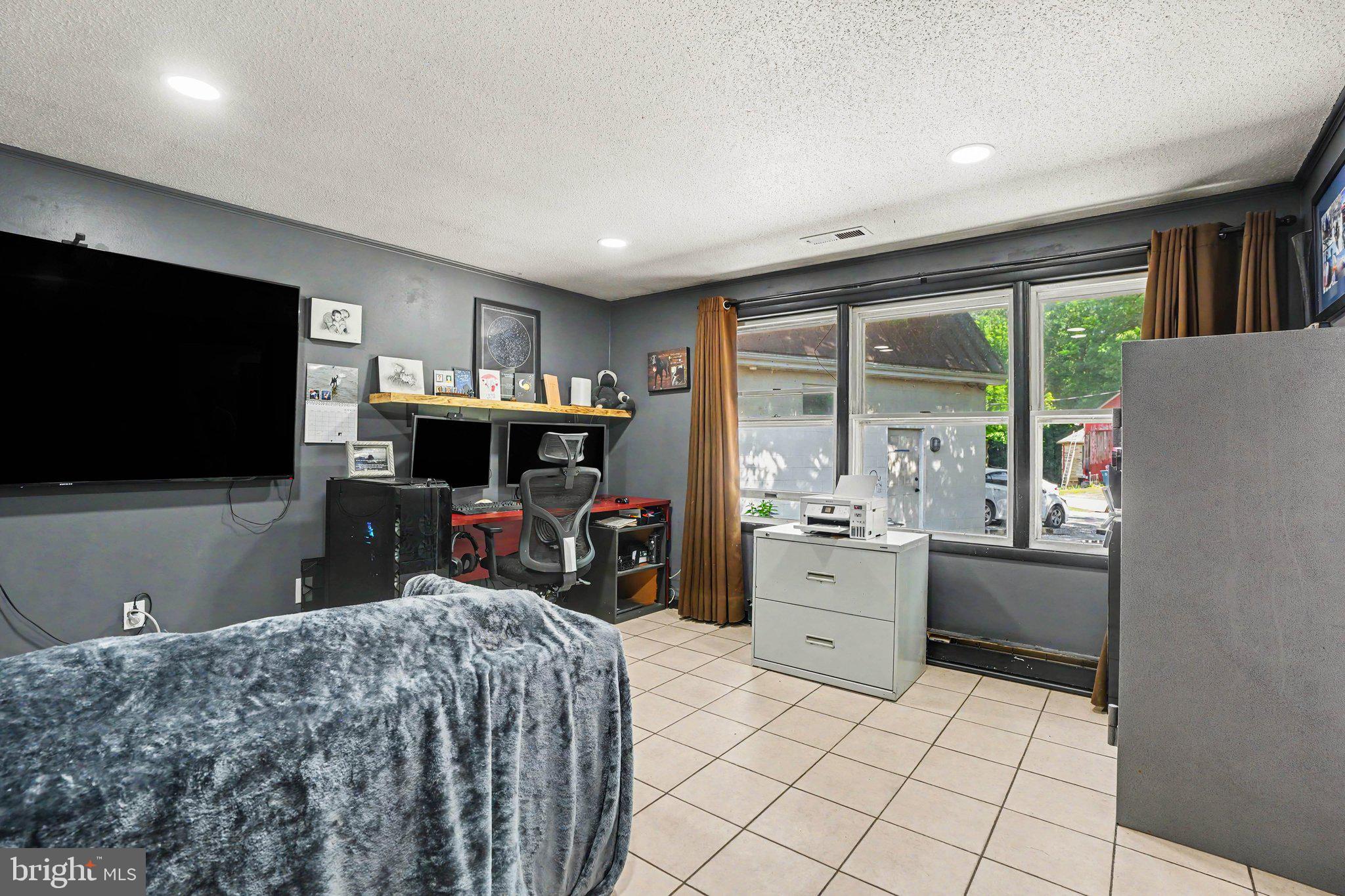 NORTH CODORUS TWP - Residential