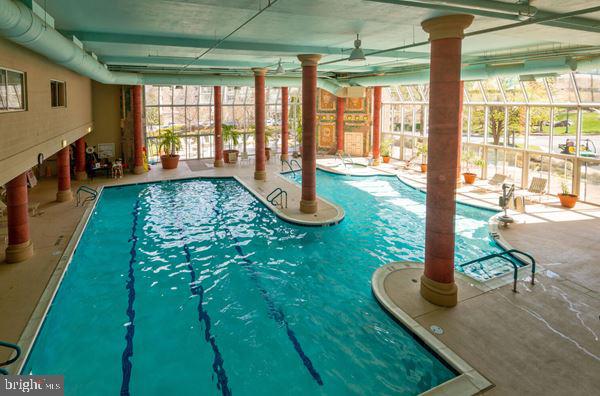 LANSDOWNE WOODS LEISURE WORLD - Residential