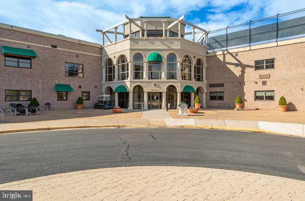 LANSDOWNE WOODS LEISURE WORLD - Residential