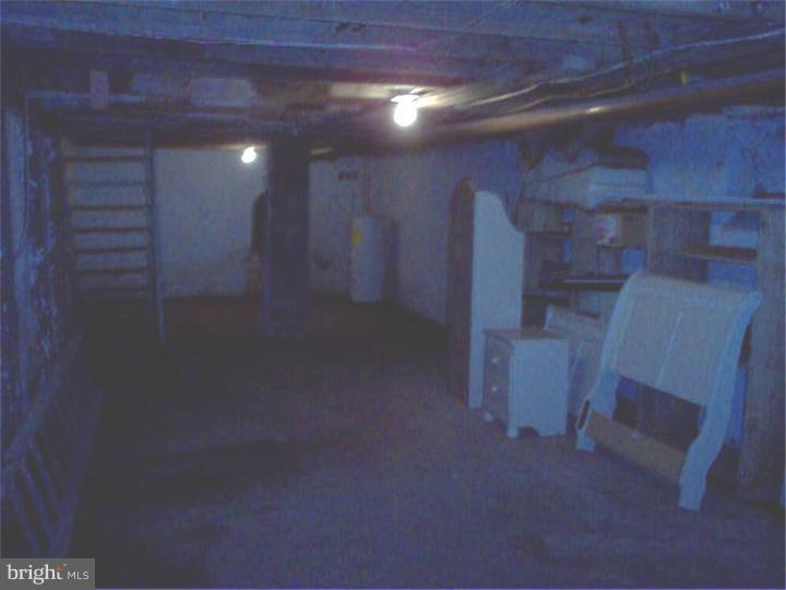 BRISTOL - Commercial Sale