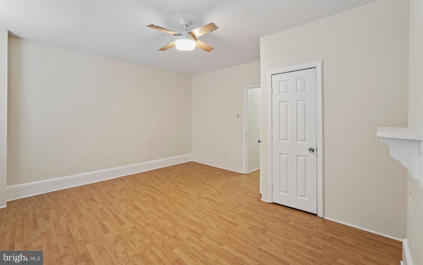FISHTOWN - Commercial Sale