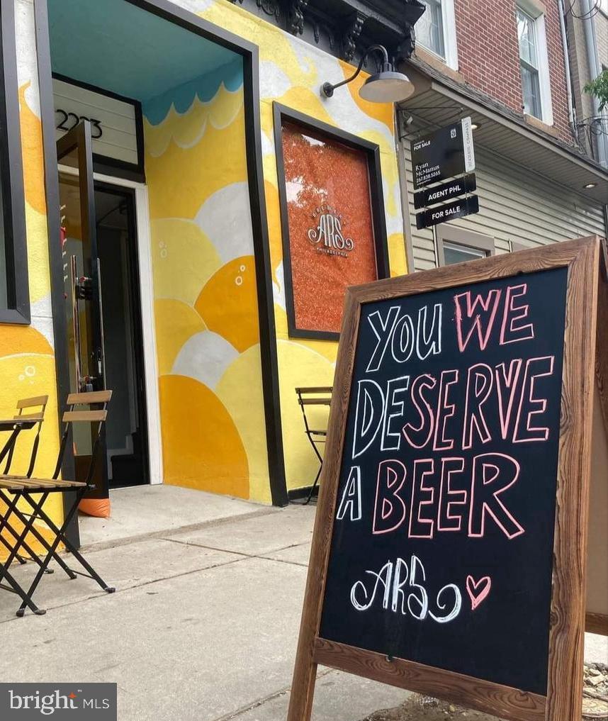 FISHTOWN - Commercial Sale