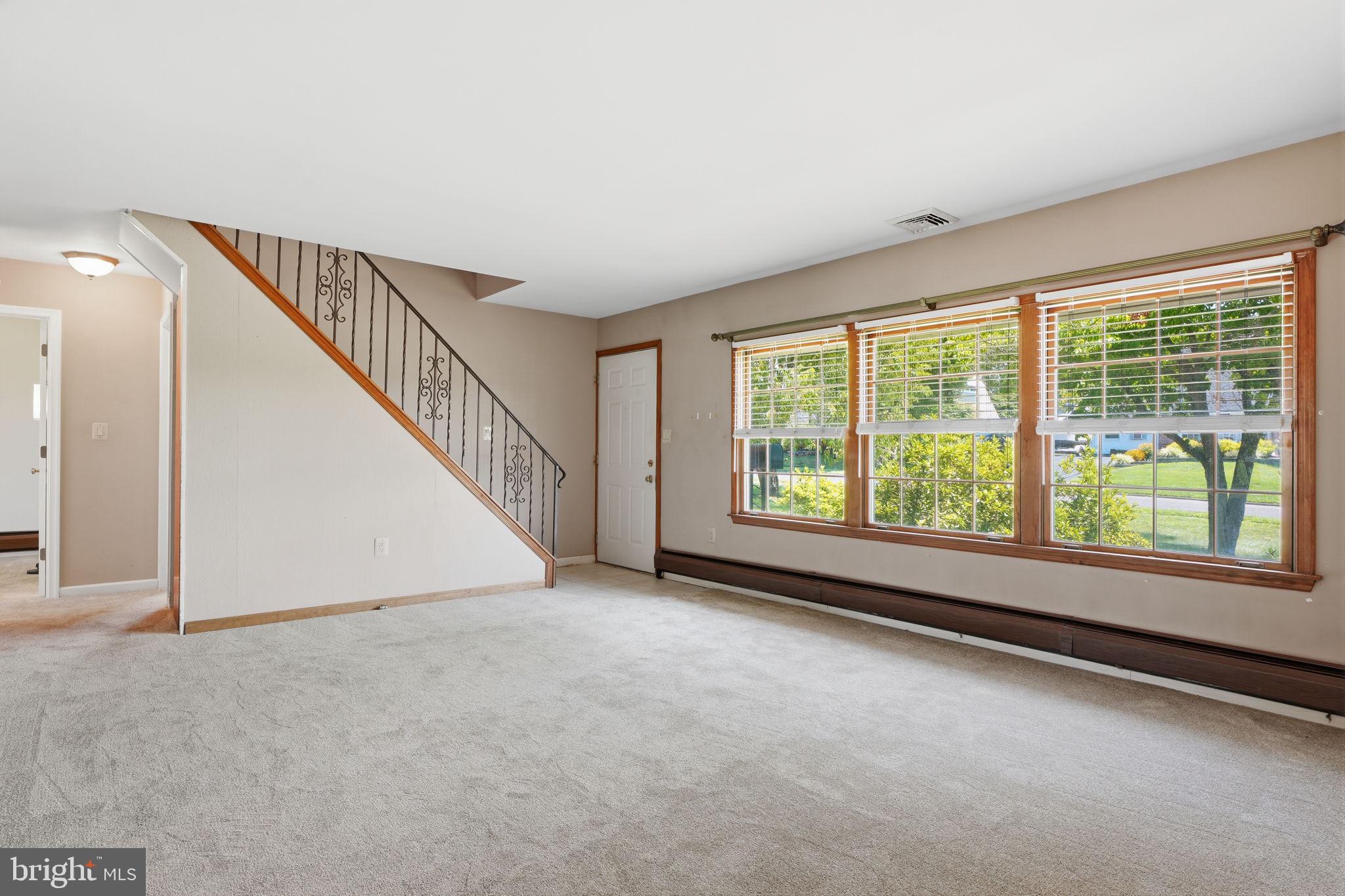 TWIN OAKS - Residential