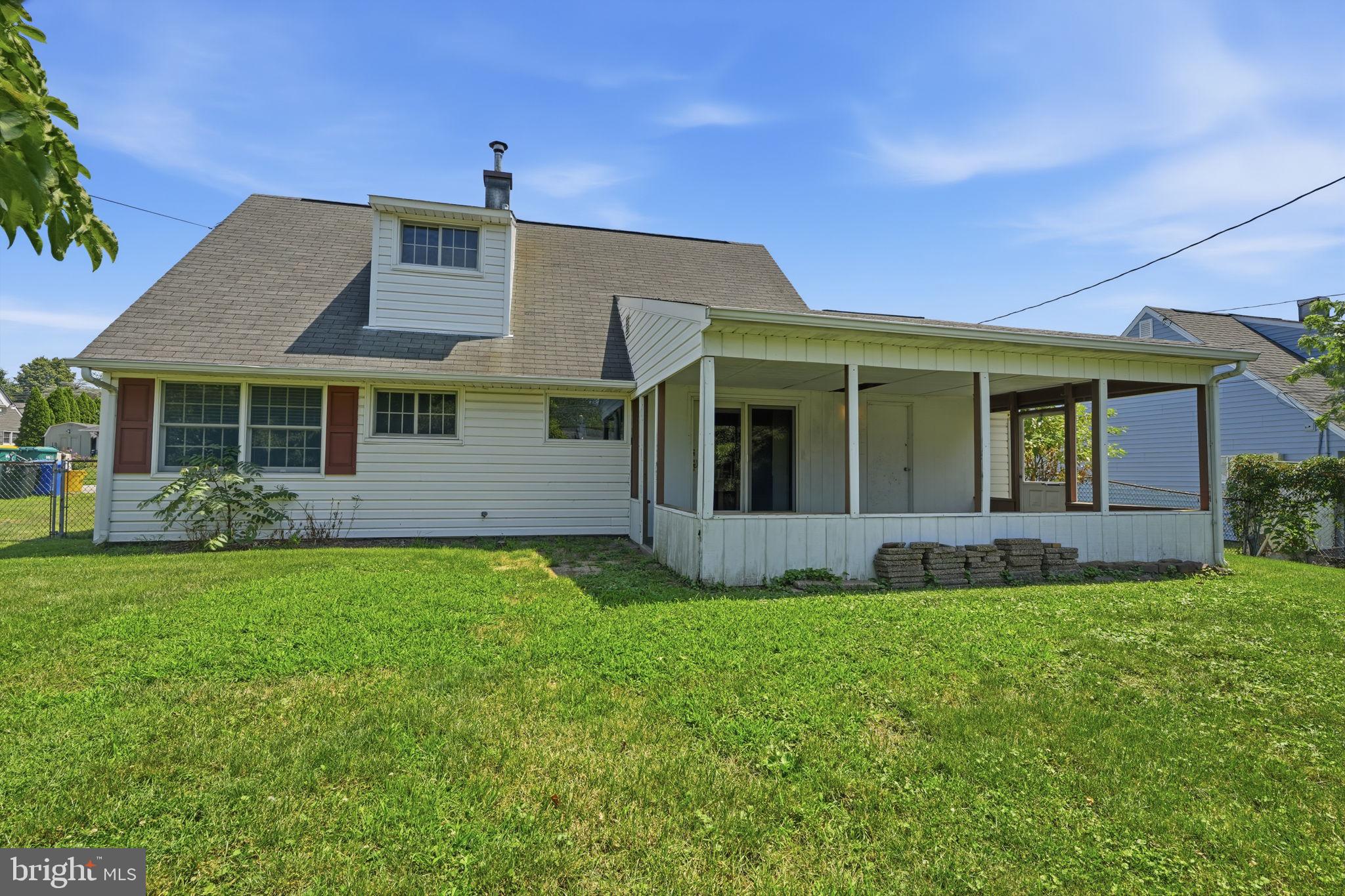 TWIN OAKS - Residential