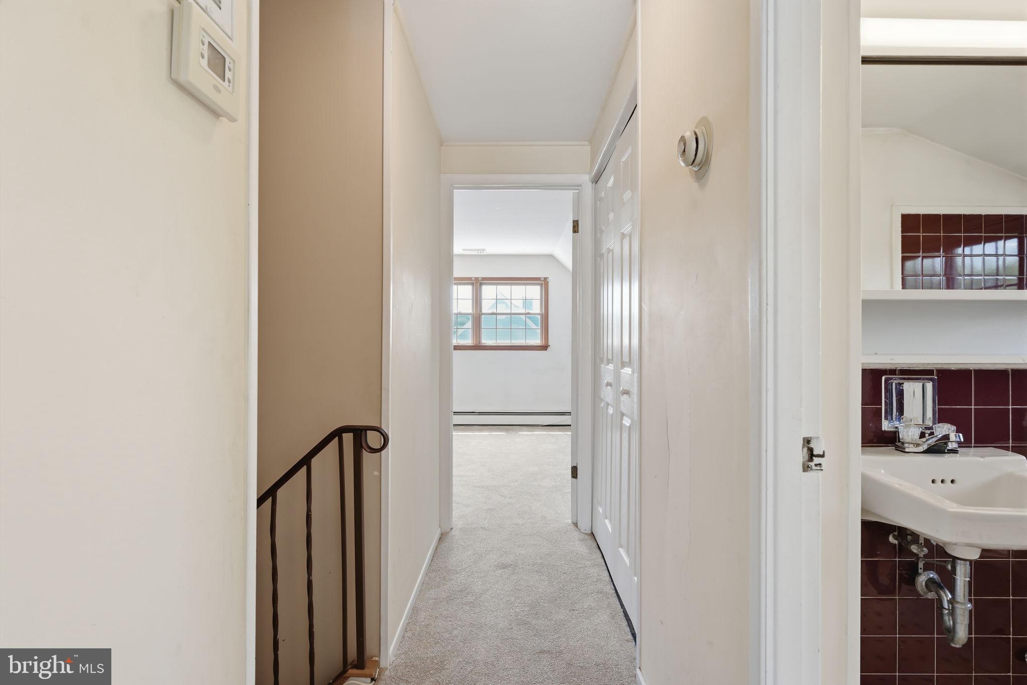 TWIN OAKS - Residential