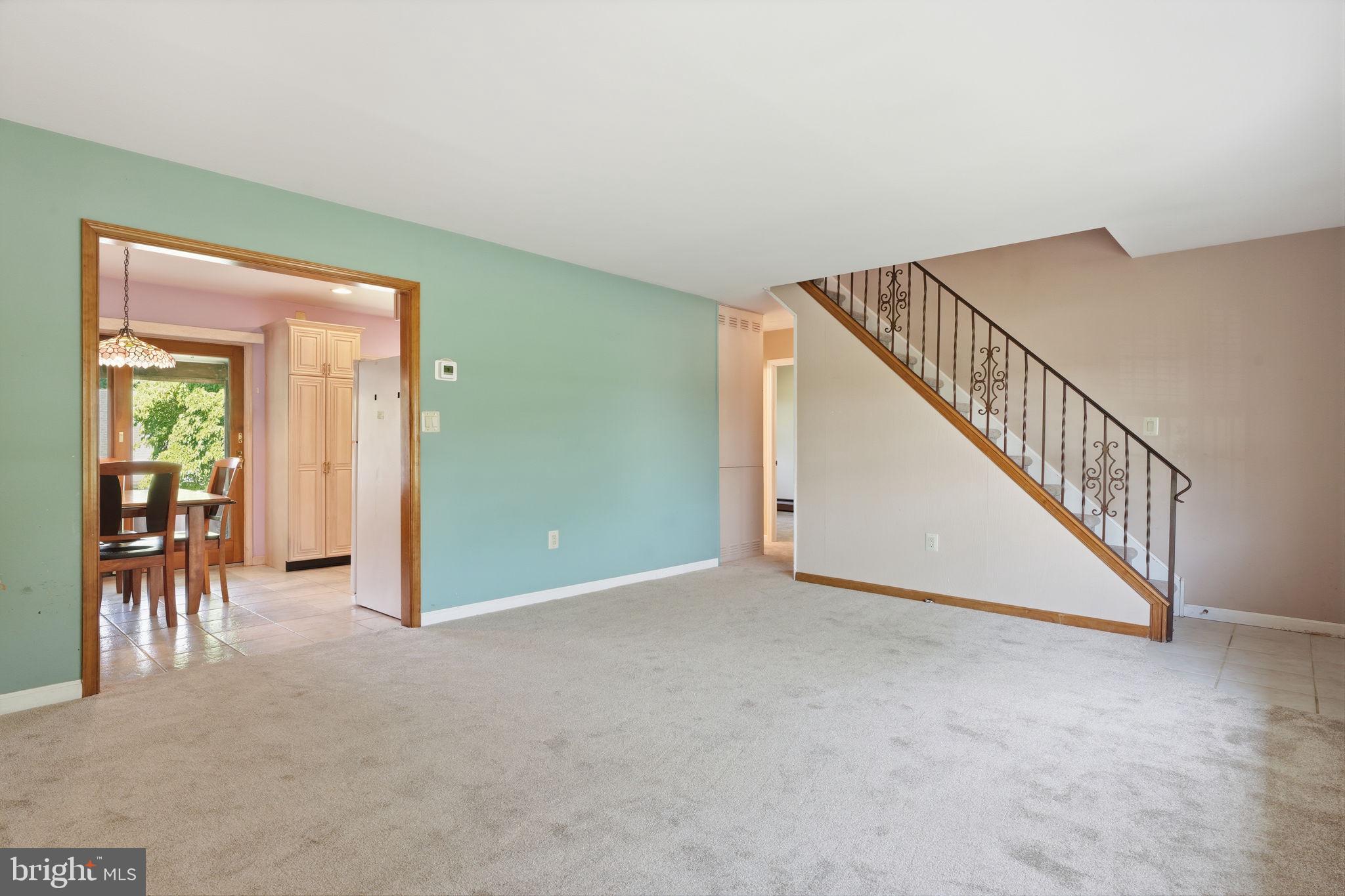 TWIN OAKS - Residential